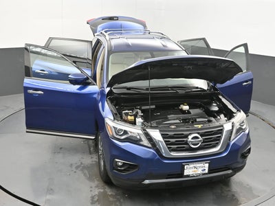 2018 Nissan Pathfinder SL