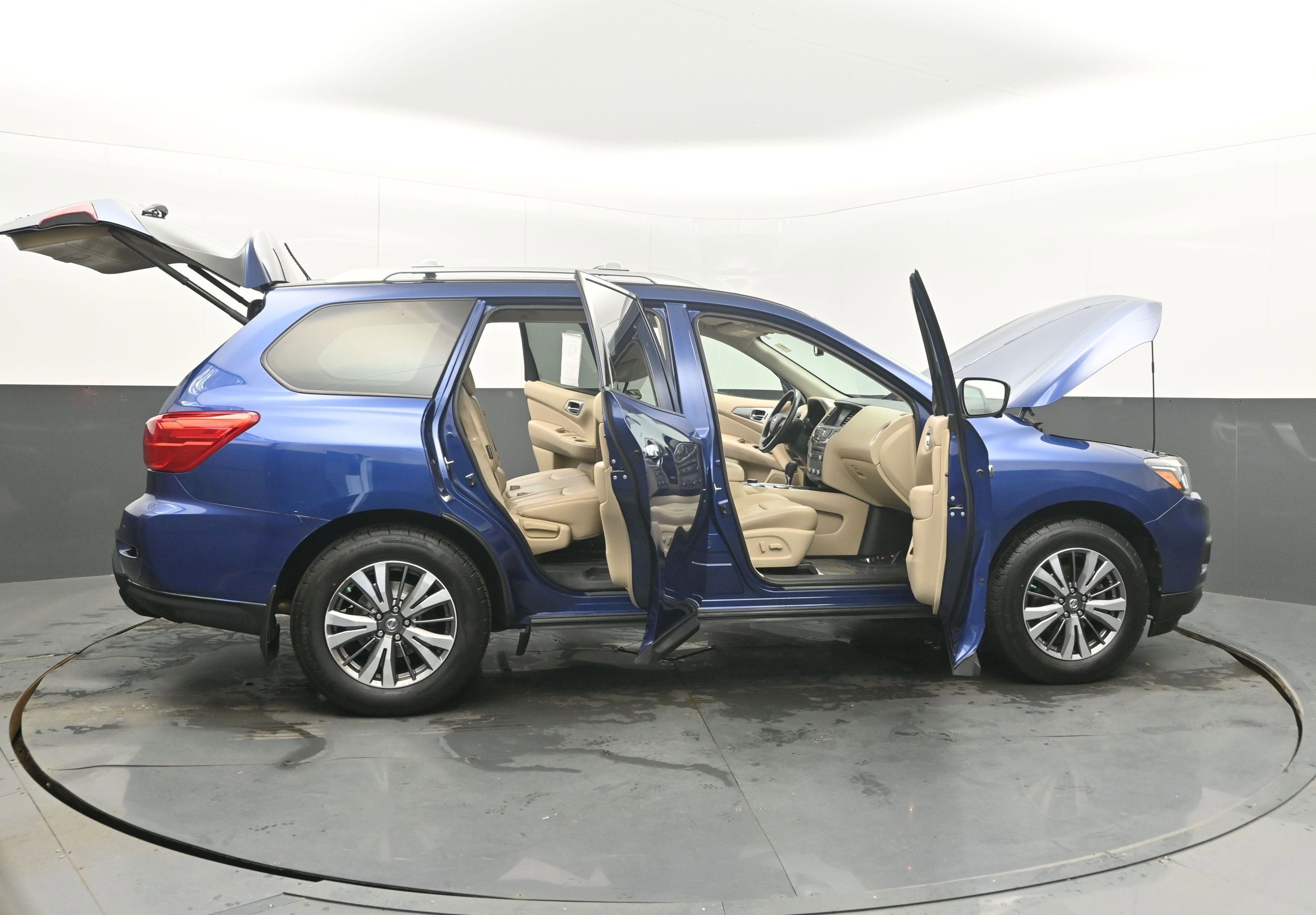 2018 Nissan Pathfinder SL