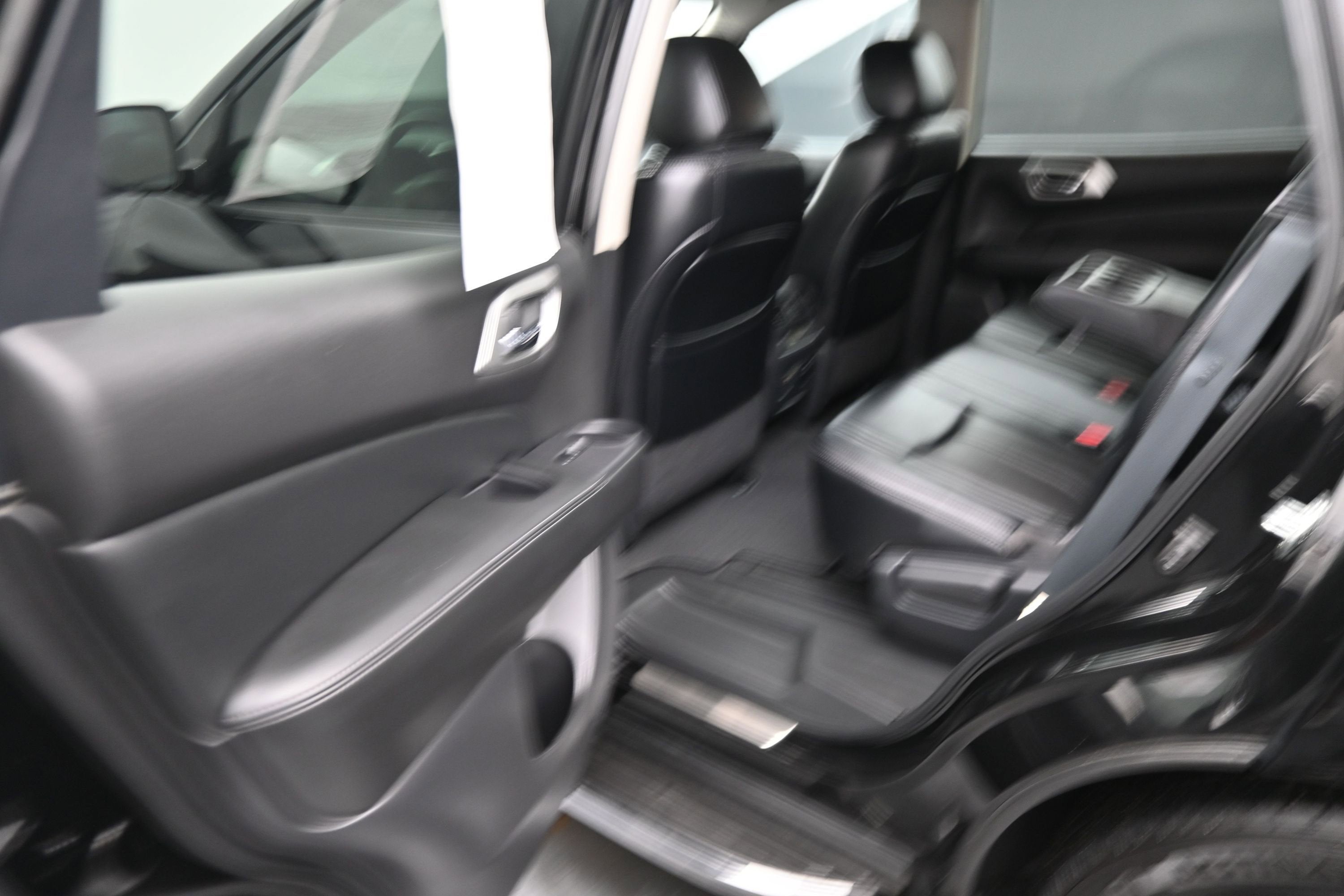 2017 Nissan Pathfinder Platinum