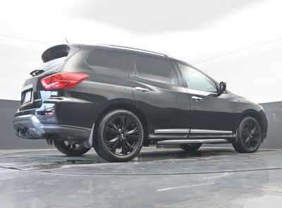 2017 Nissan Pathfinder Platinum