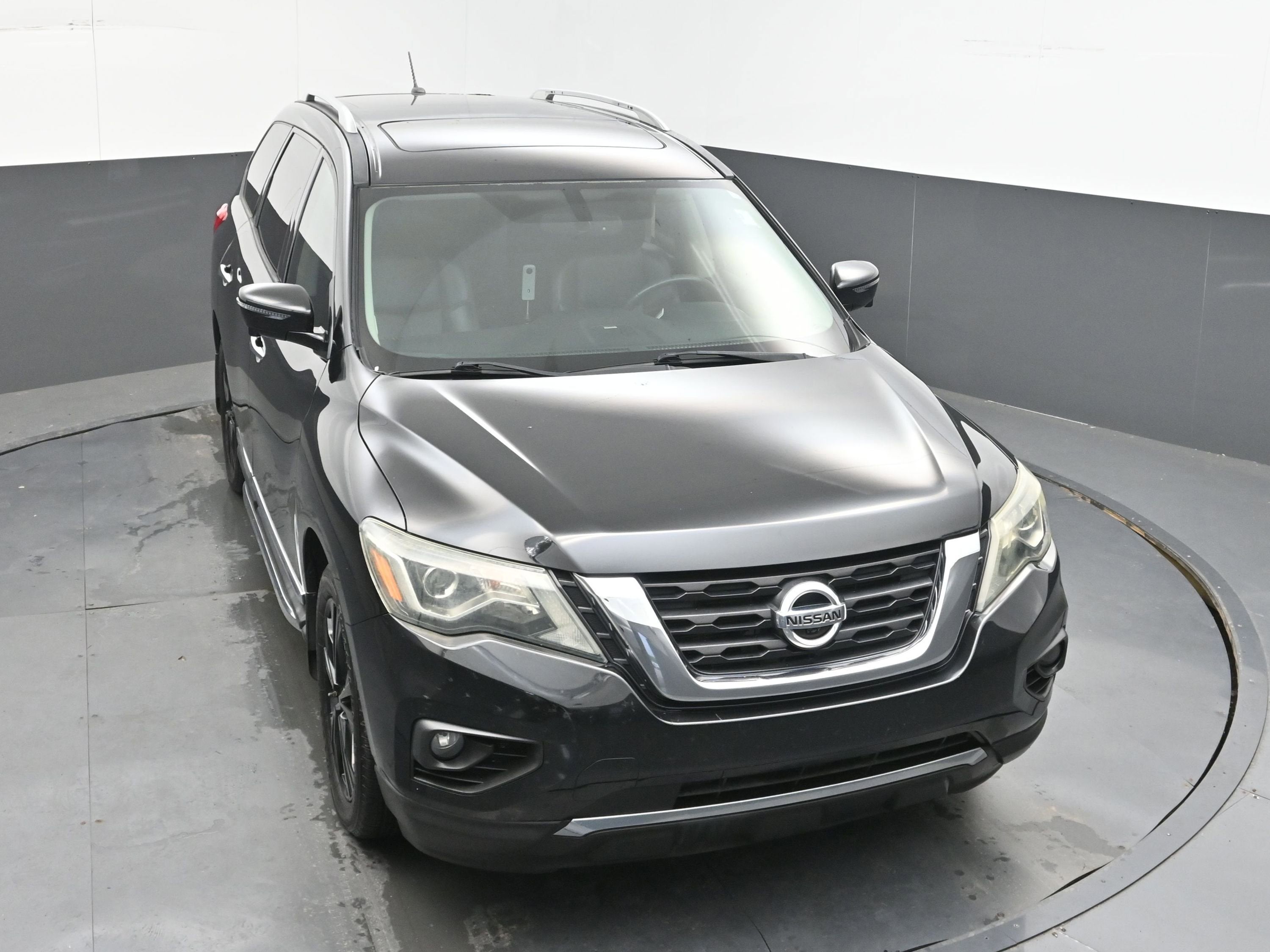 2017 Nissan Pathfinder Platinum