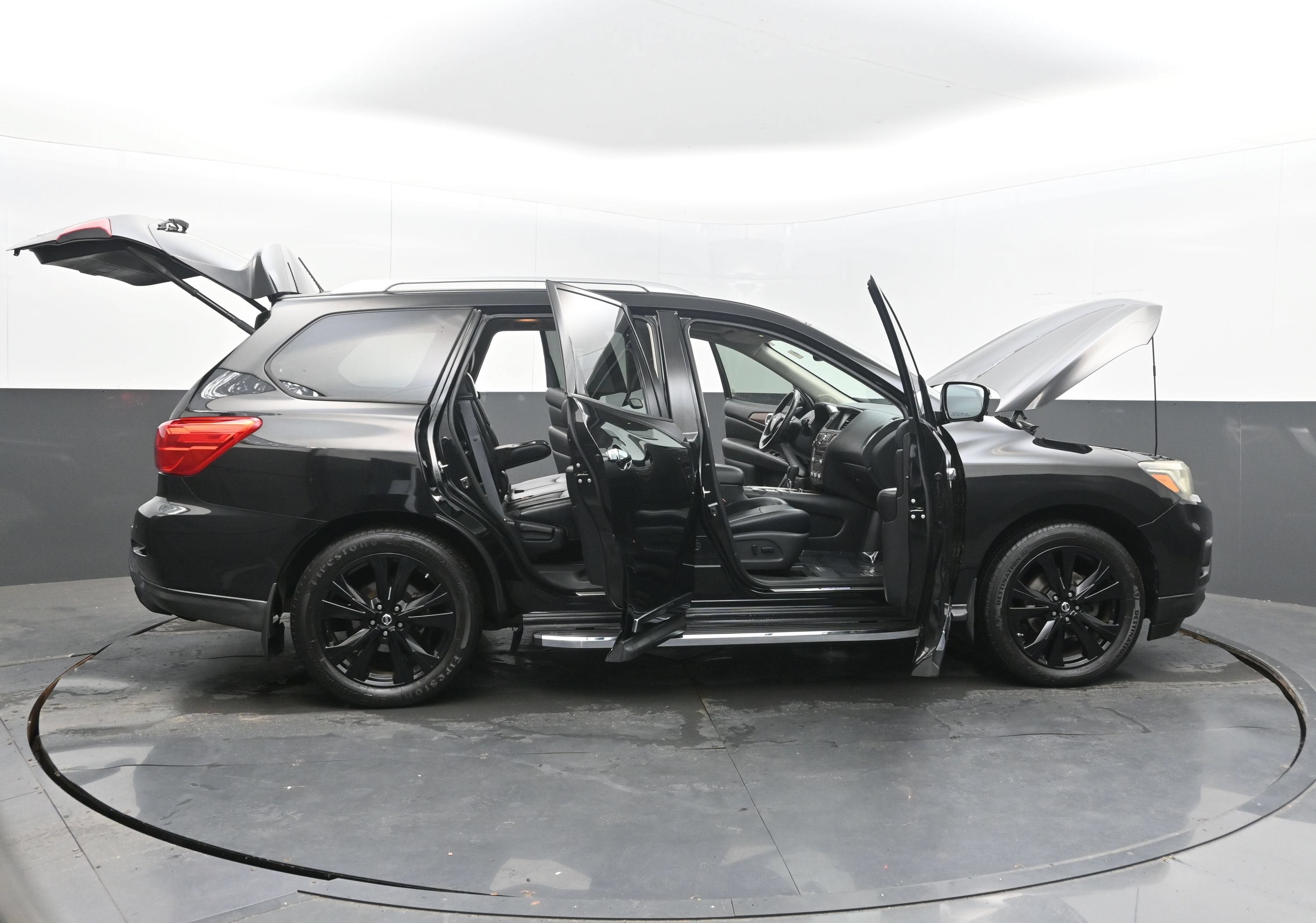 2017 Nissan Pathfinder Platinum