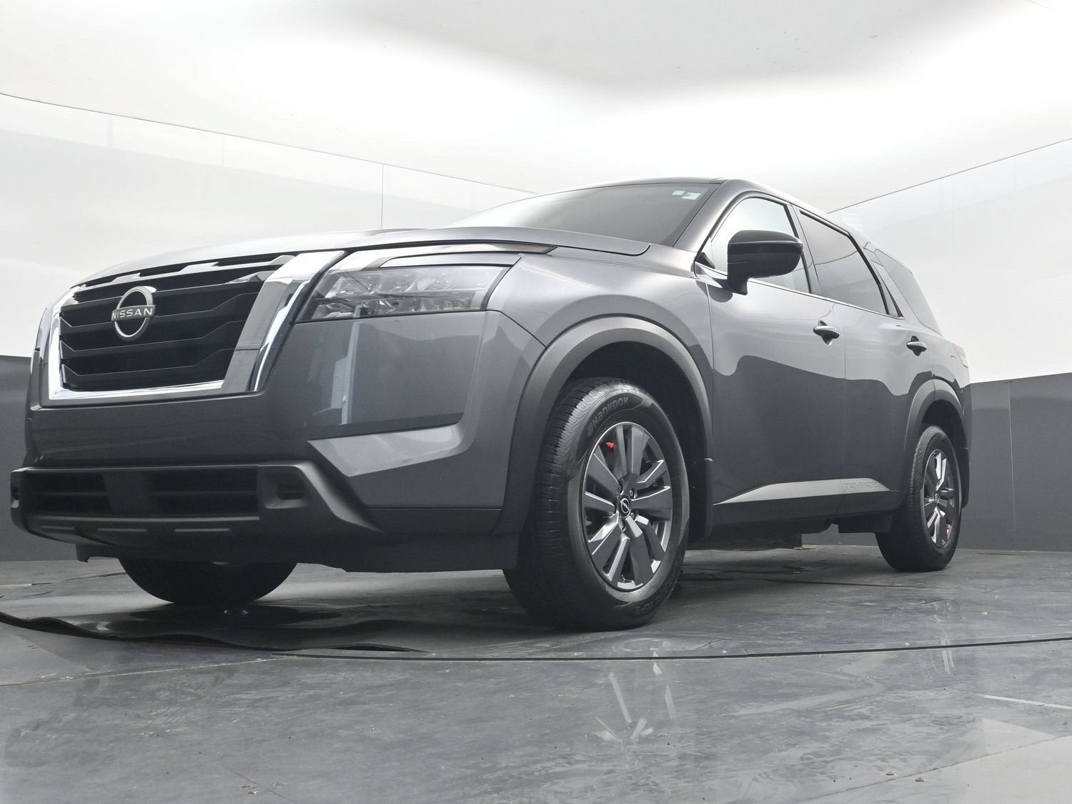 2025 Nissan Pathfinder S