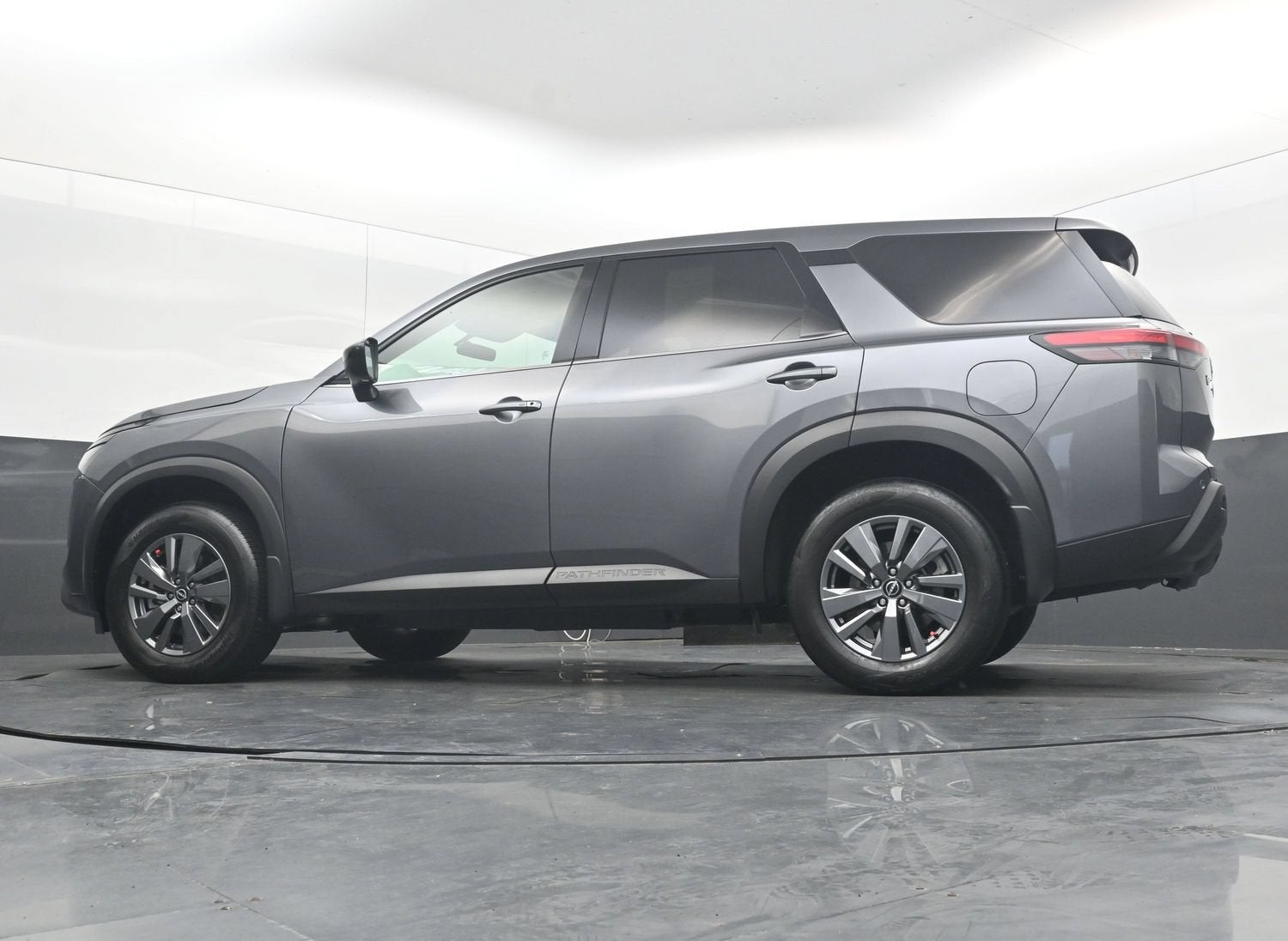 2025 Nissan Pathfinder S
