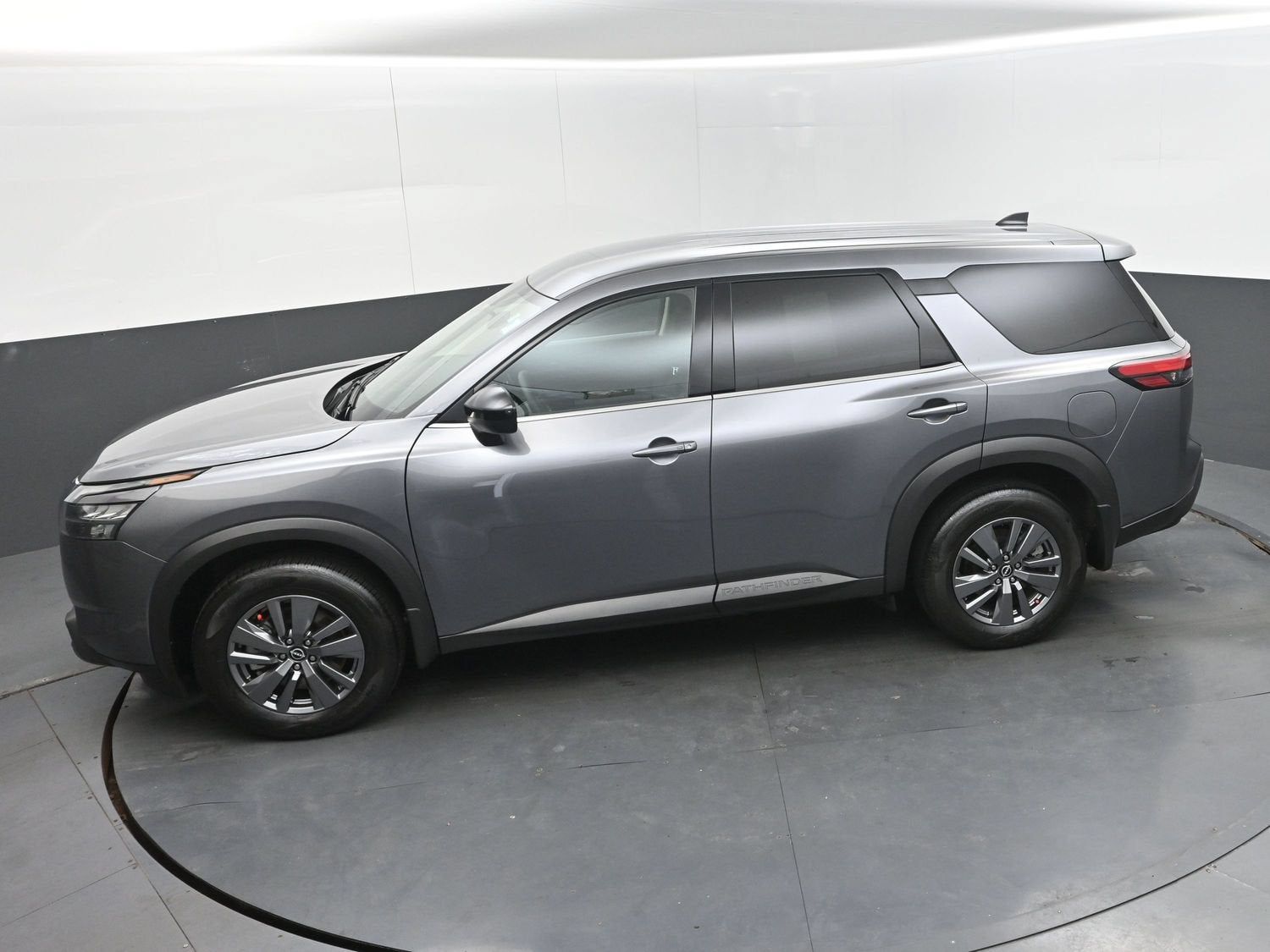 2025 Nissan Pathfinder S