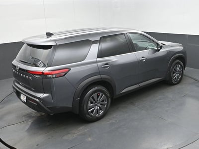 2025 Nissan Pathfinder S