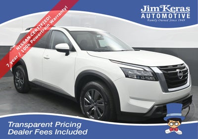 2025 Nissan Pathfinder SV