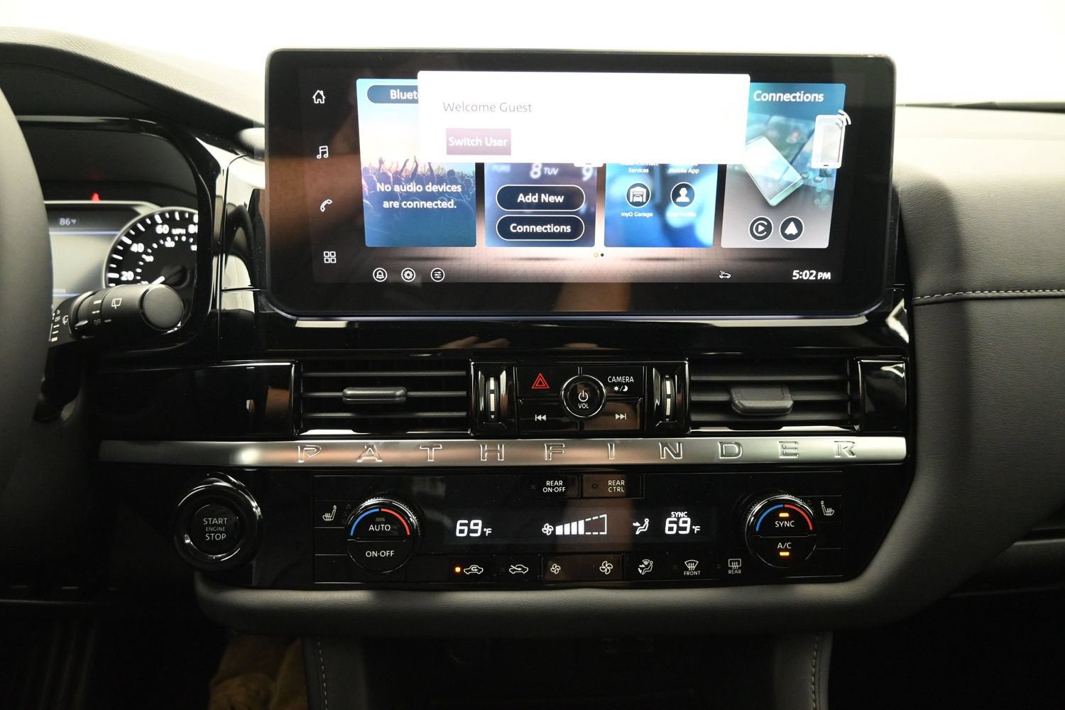 2026 Nissan PATHFINDER SV