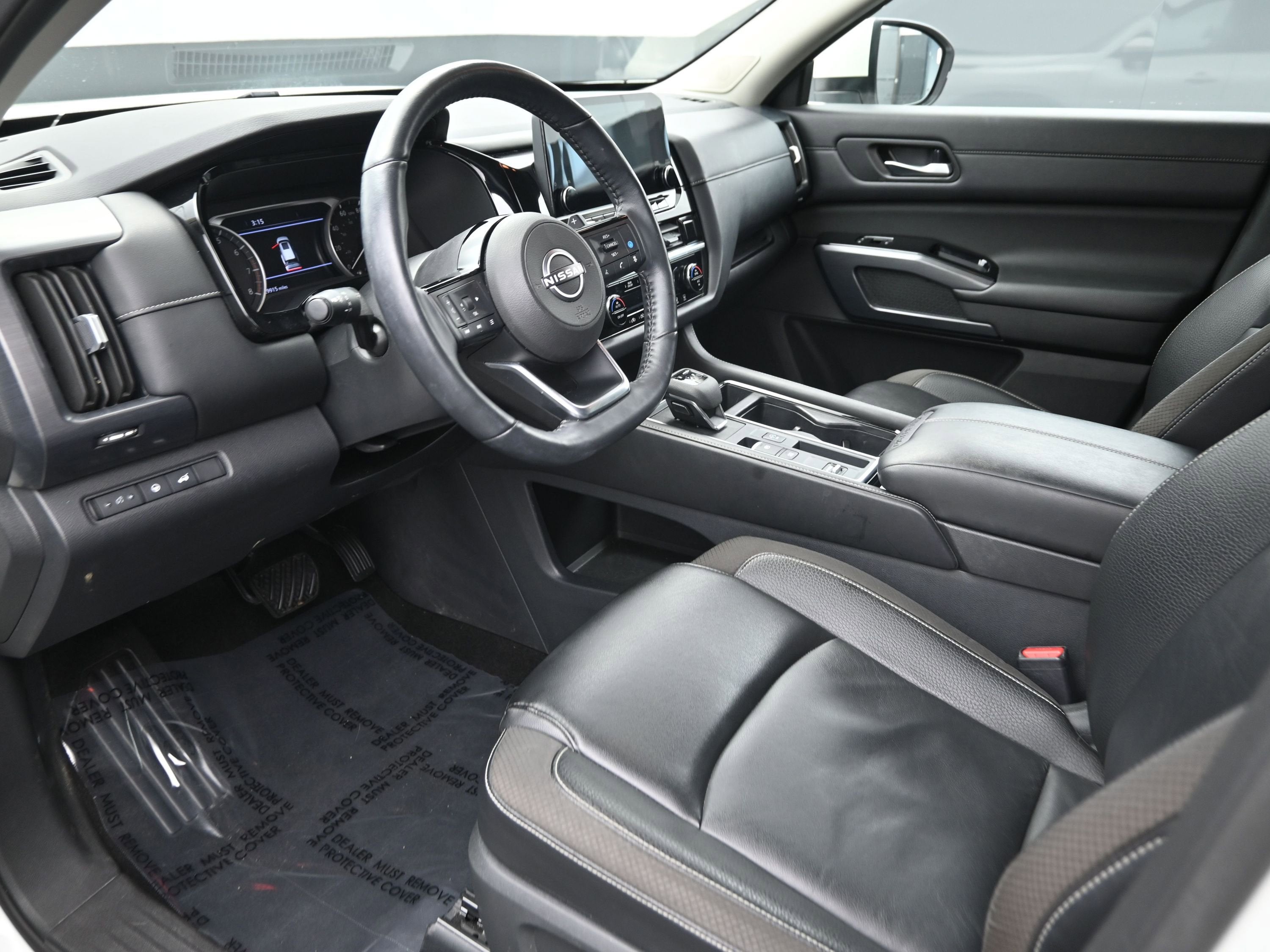 2024 Nissan Pathfinder SL