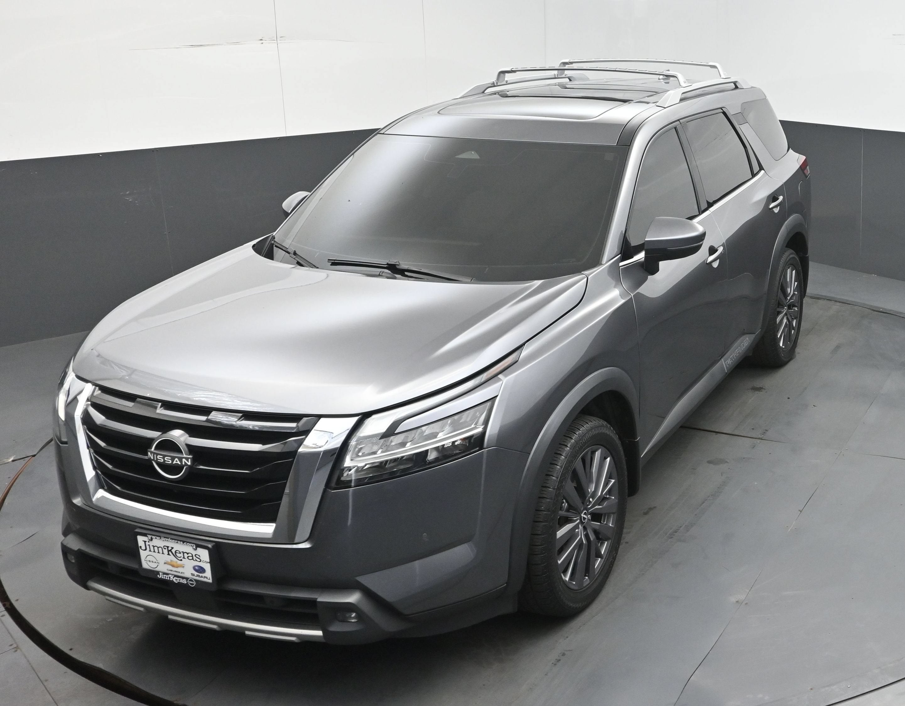 2022 Nissan Pathfinder SL