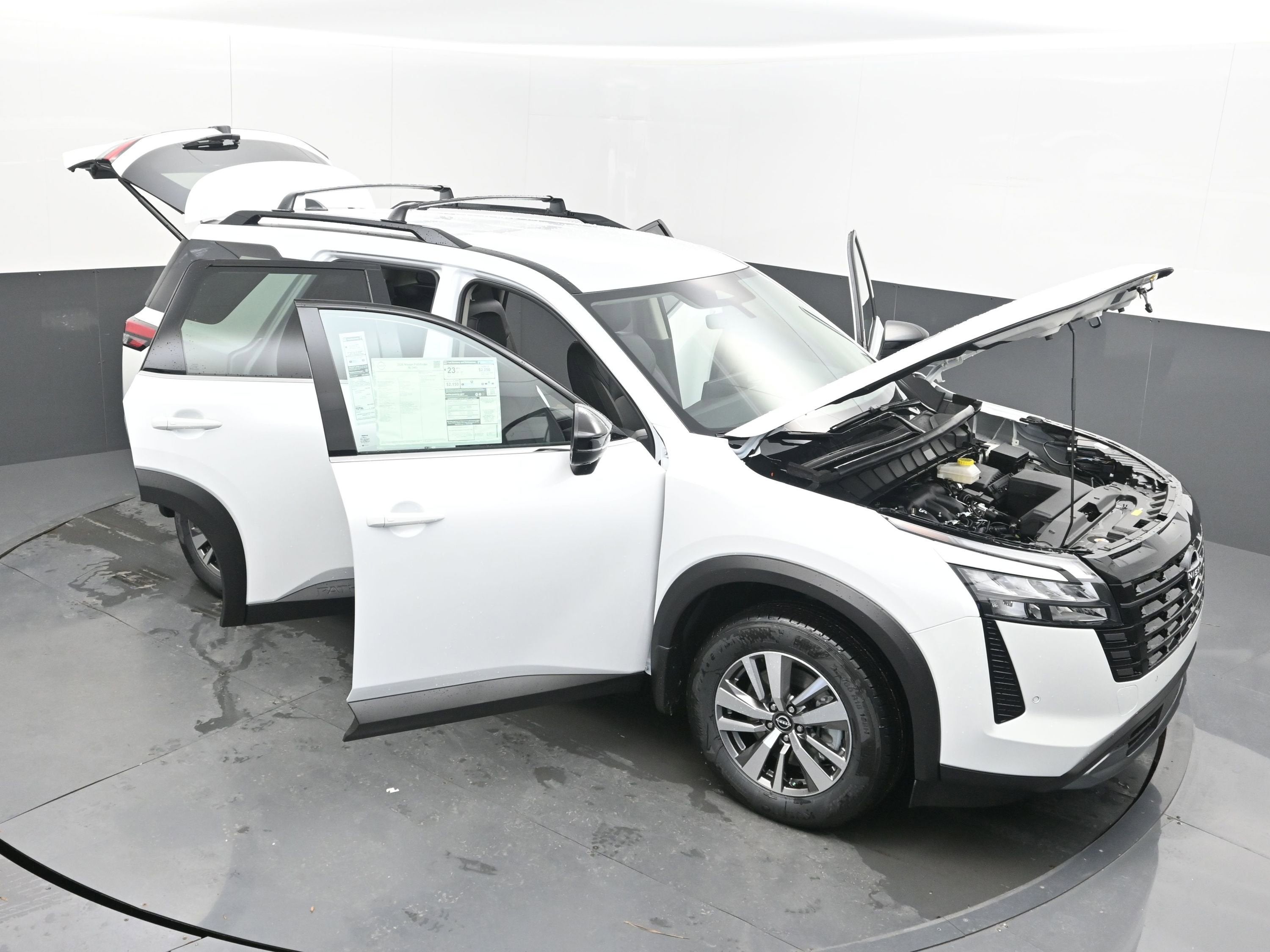 2026 Nissan PATHFINDER SL