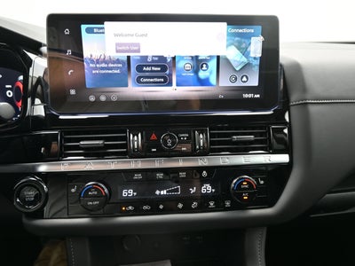 2026 Nissan PATHFINDER SL