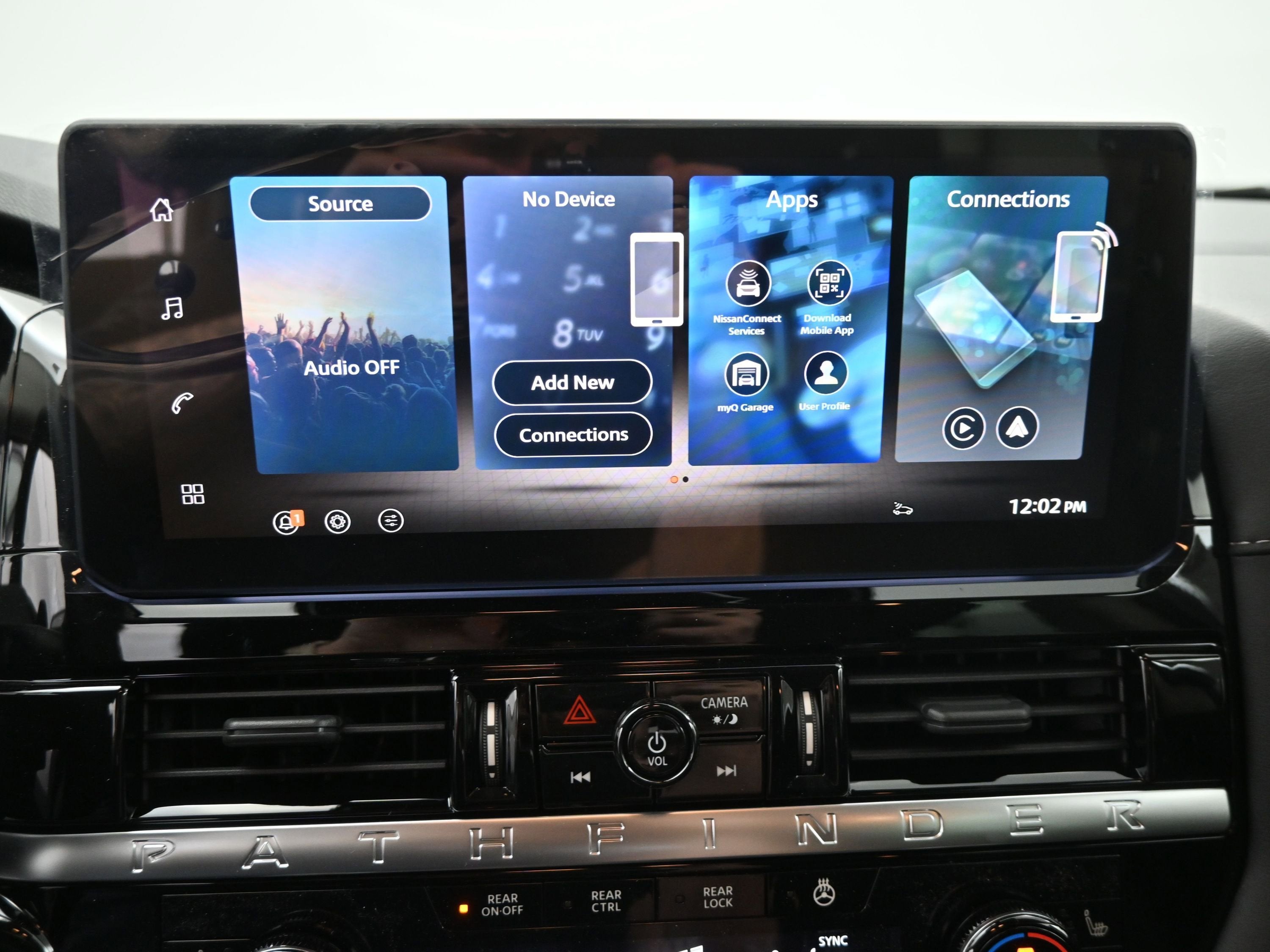 2026 Nissan PATHFINDER SL