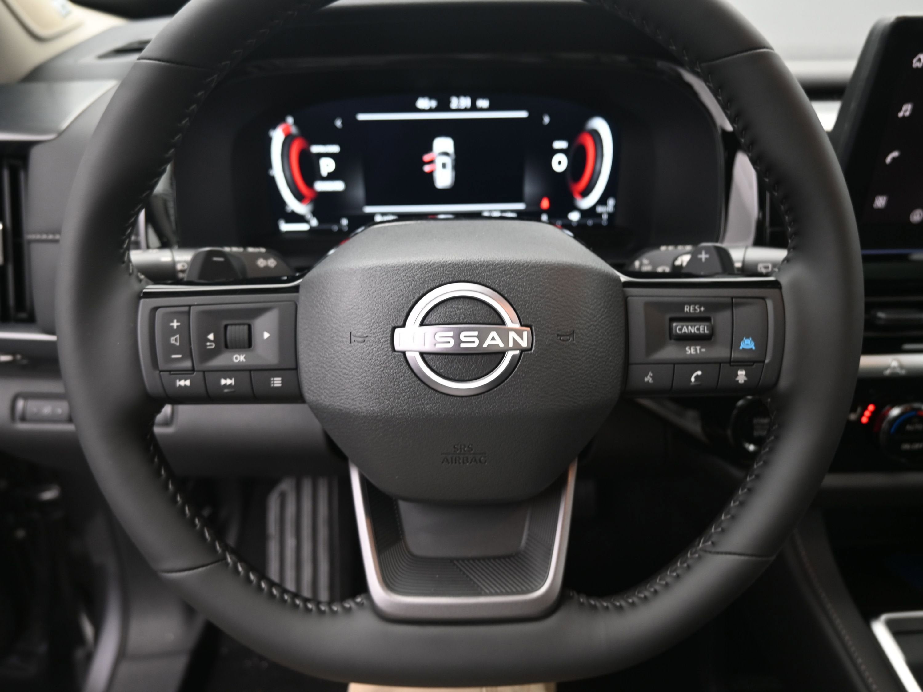 2026 Nissan PATHFINDER SL PREMIUM