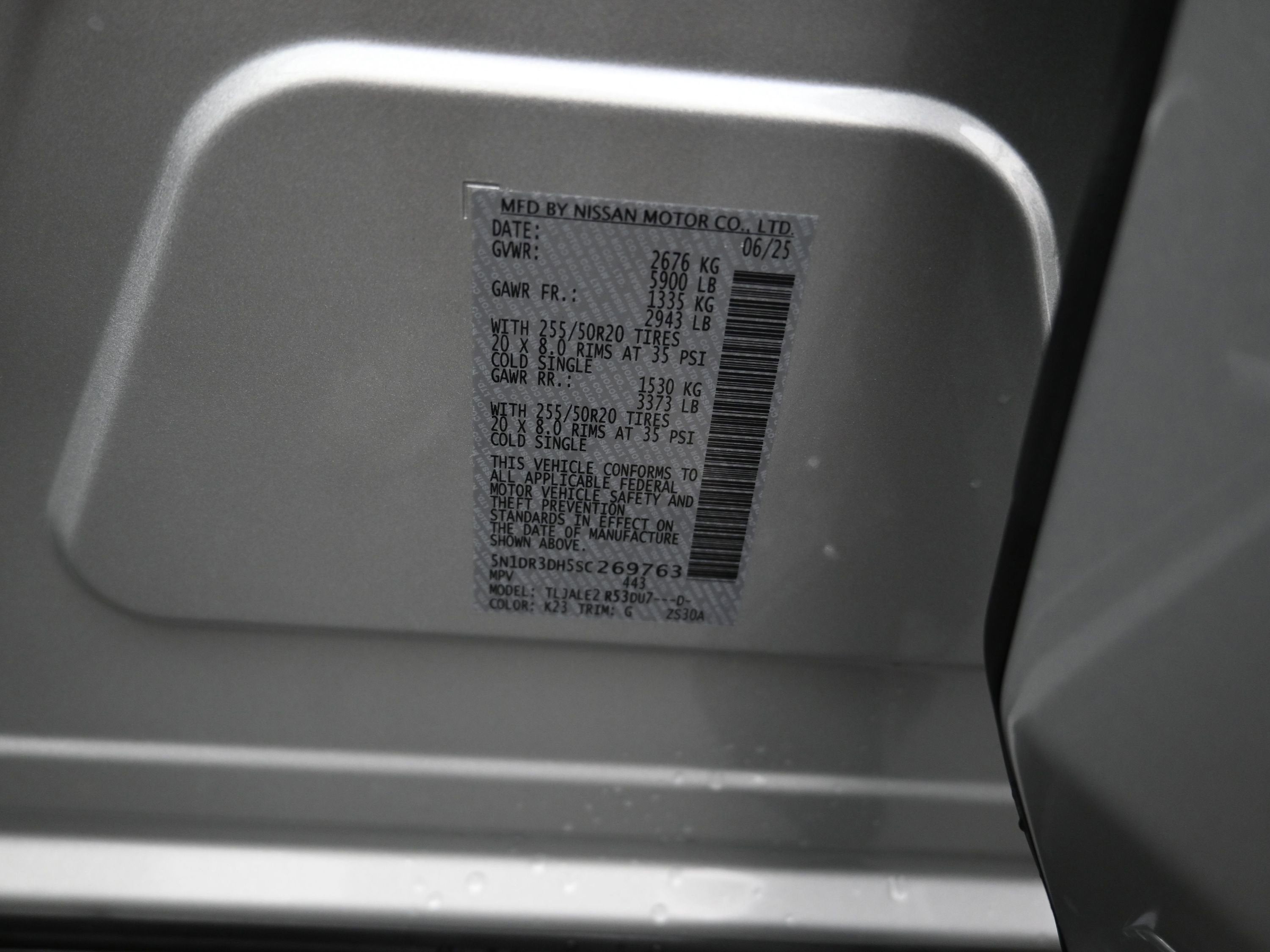 2025 Nissan PATHFINDER Platinum