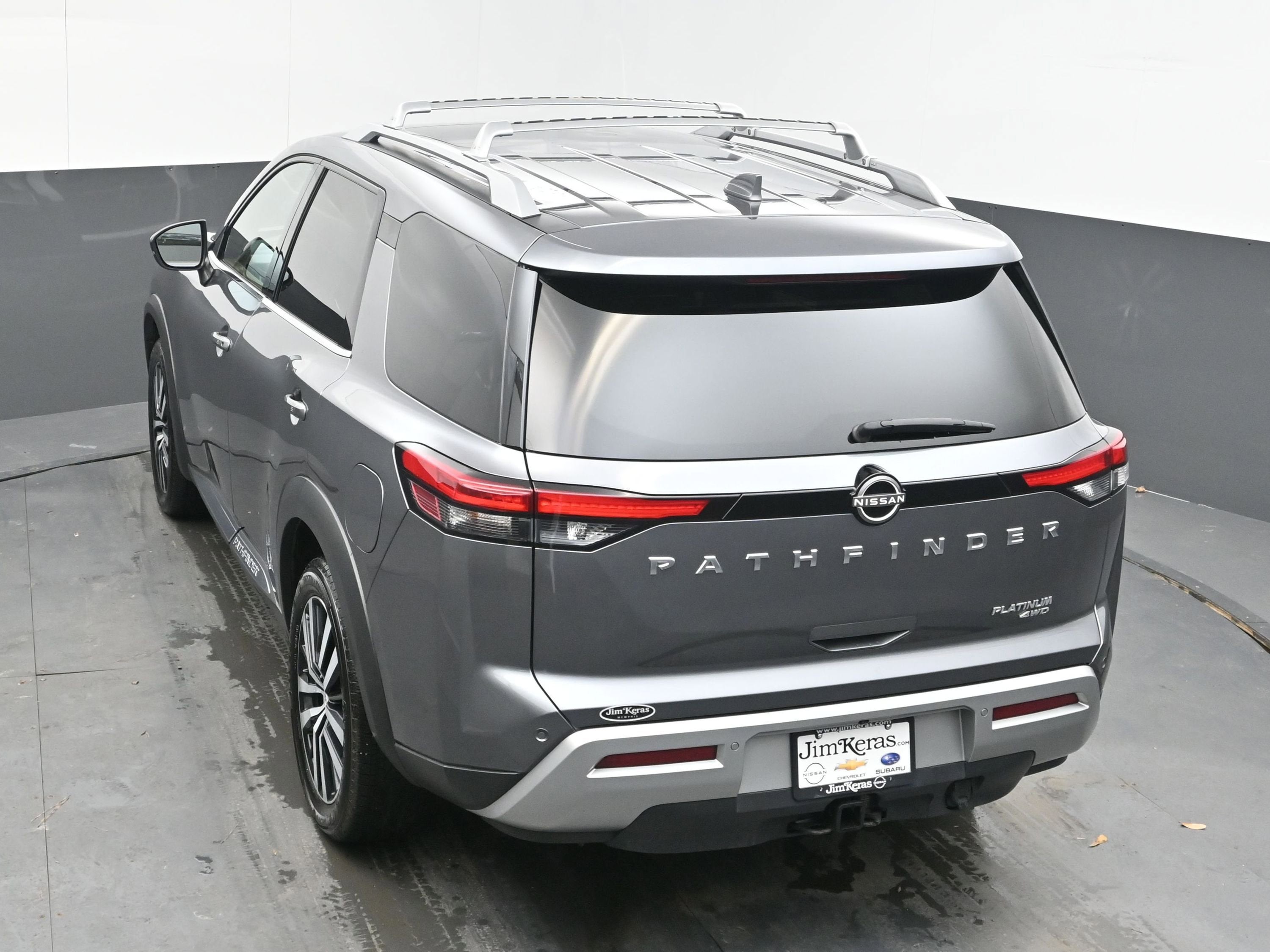 2023 Nissan Pathfinder Platinum