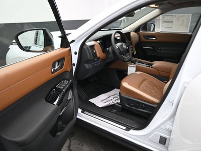 2026 Nissan PATHFINDER PLAT