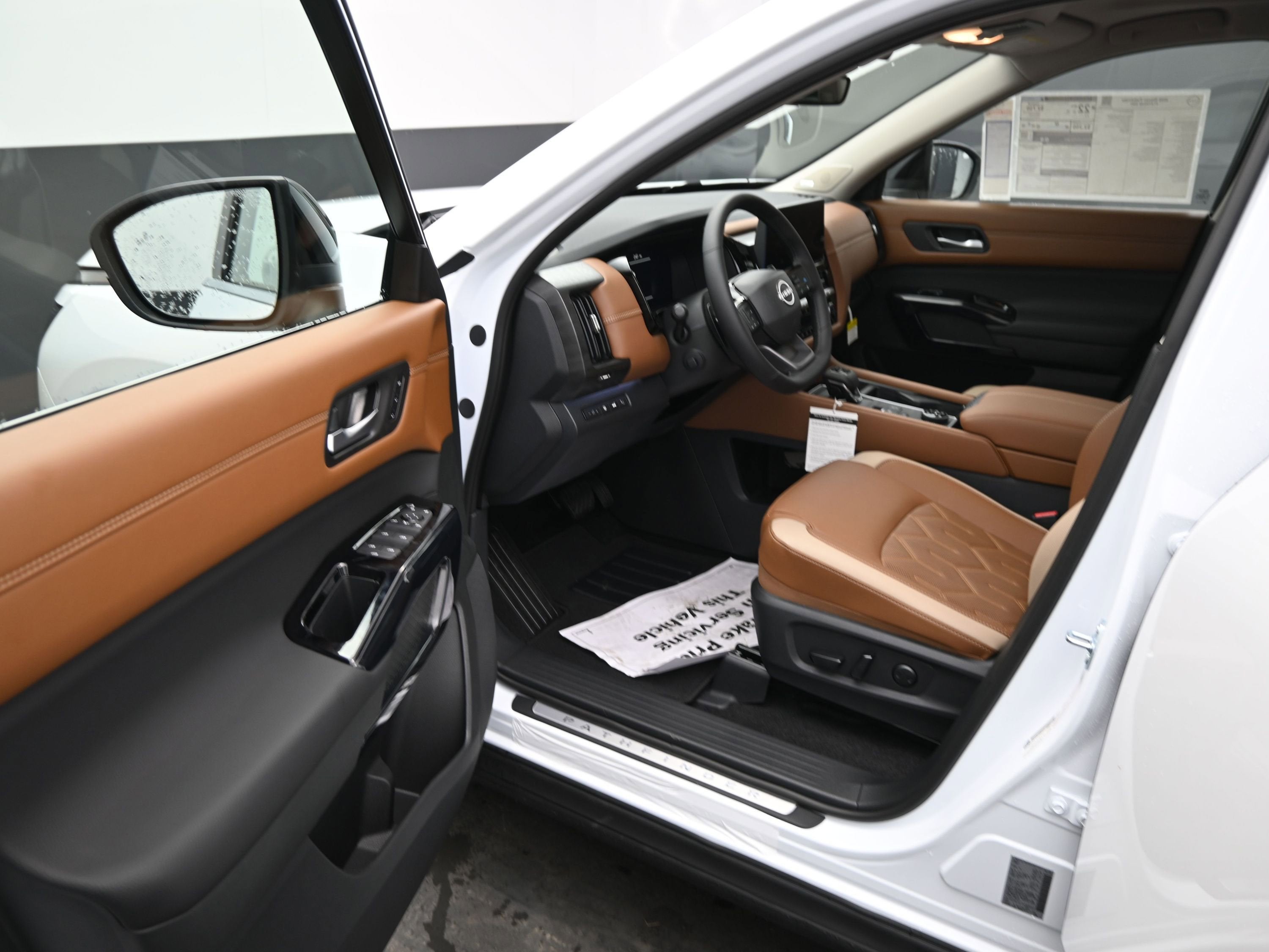 2026 Nissan PATHFINDER PLAT