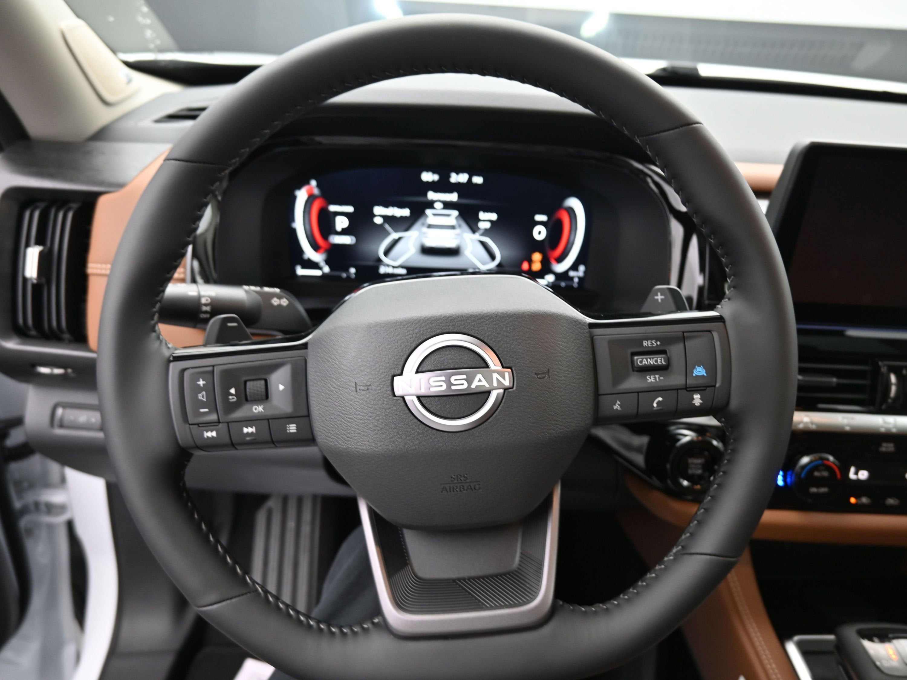 2026 Nissan PATHFINDER PLAT