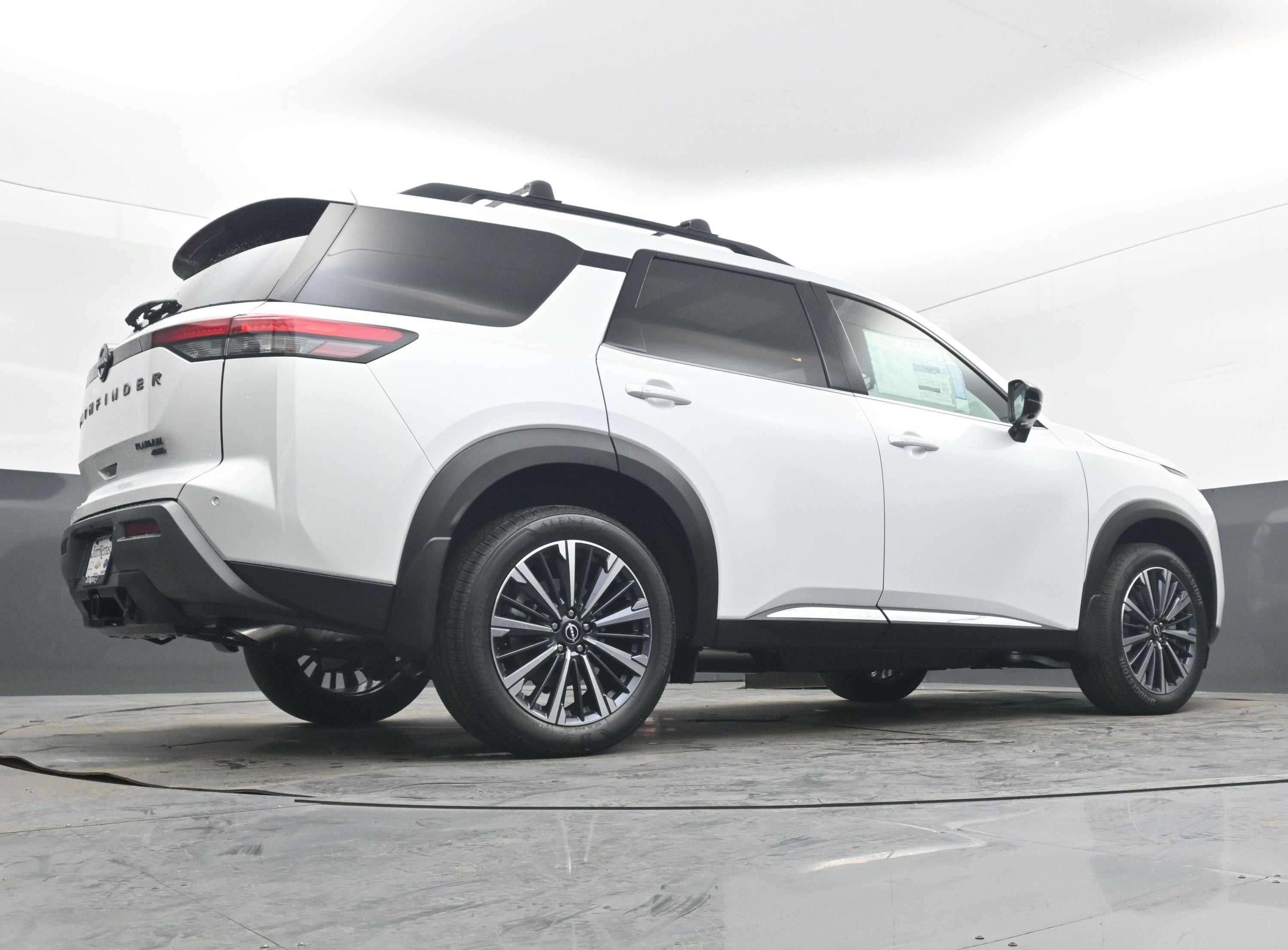 2026 Nissan PATHFINDER PLAT