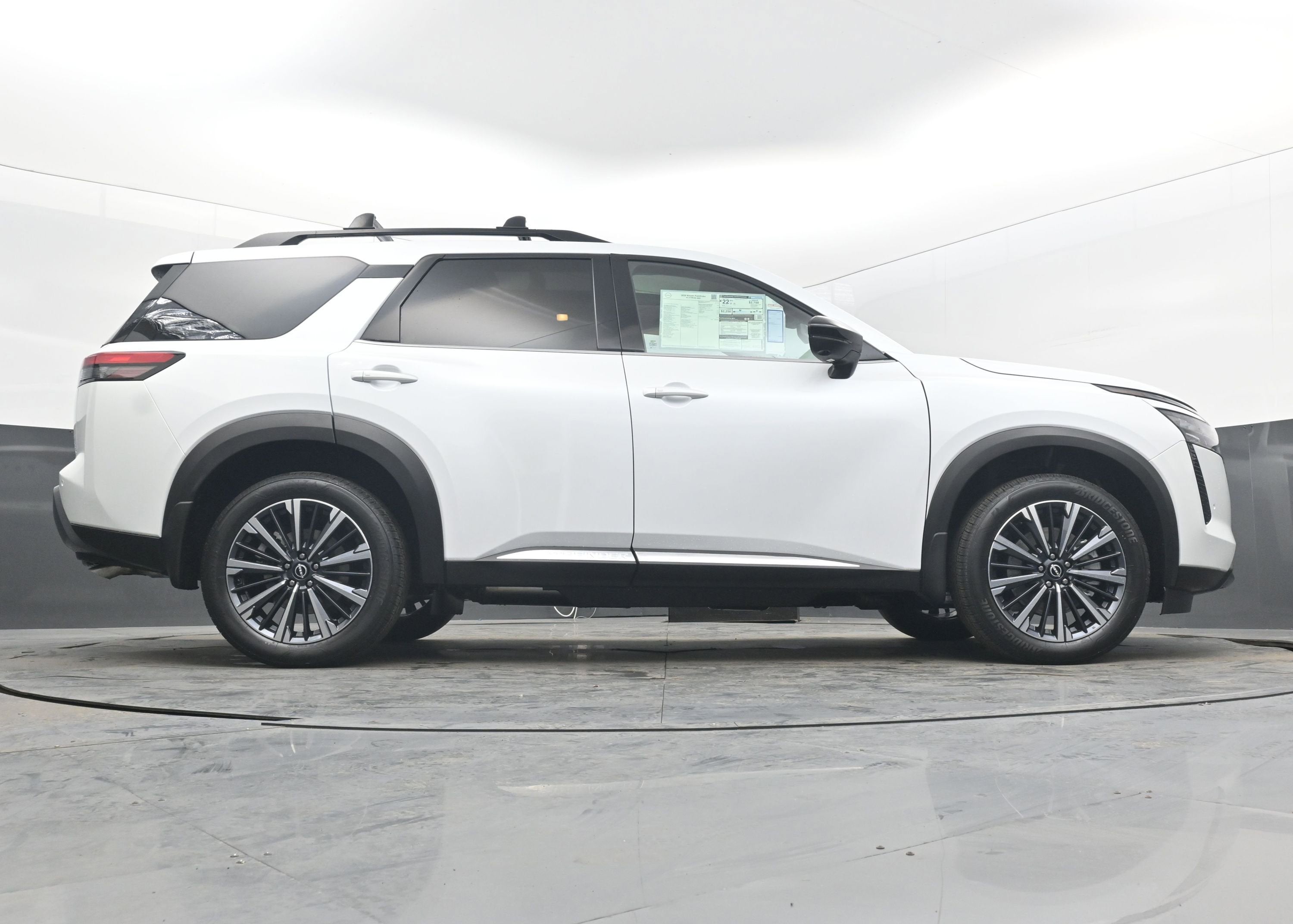 2026 Nissan PATHFINDER PLAT