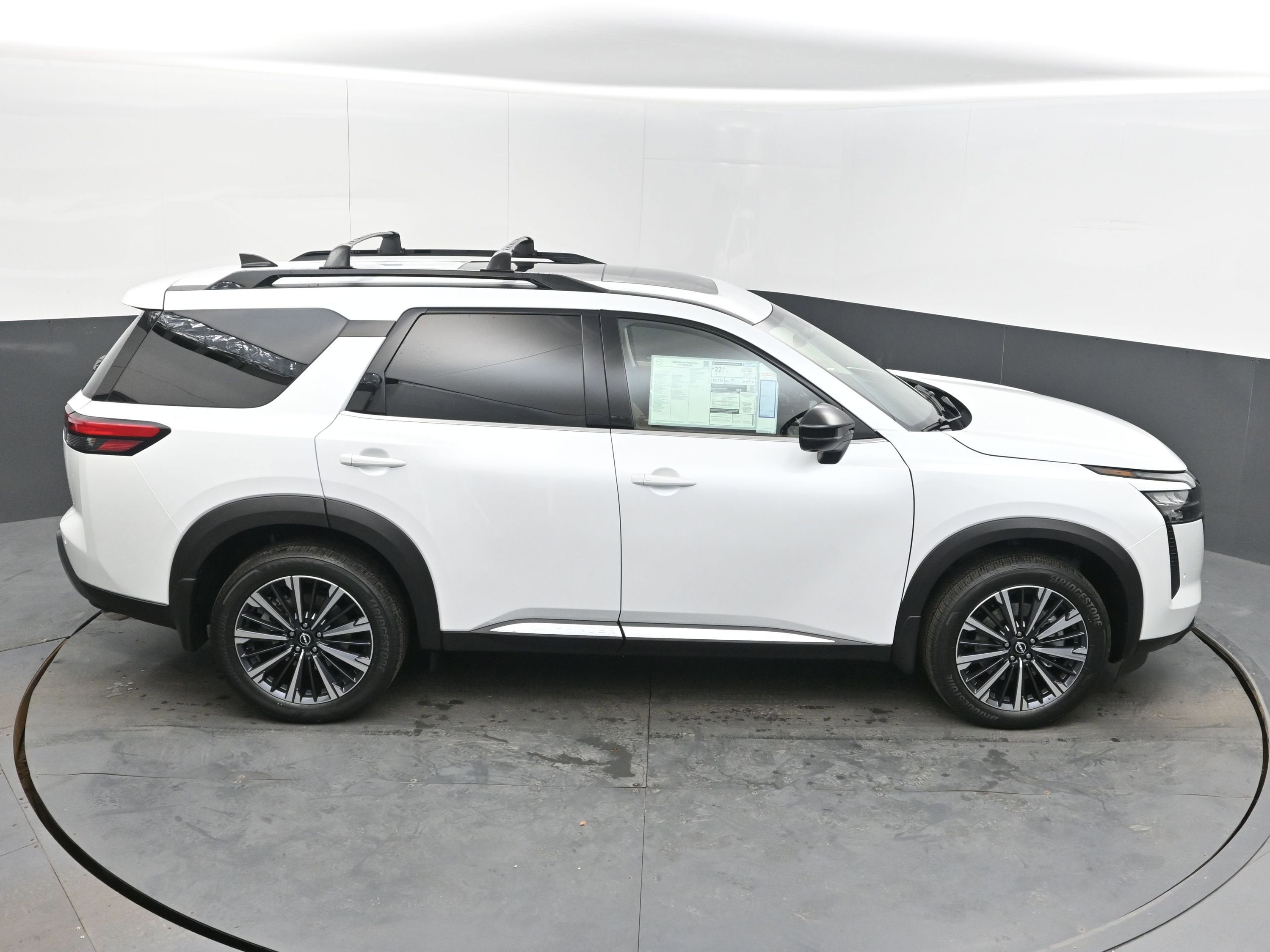 2026 Nissan PATHFINDER PLAT