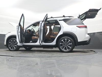 2026 Nissan PATHFINDER PLAT