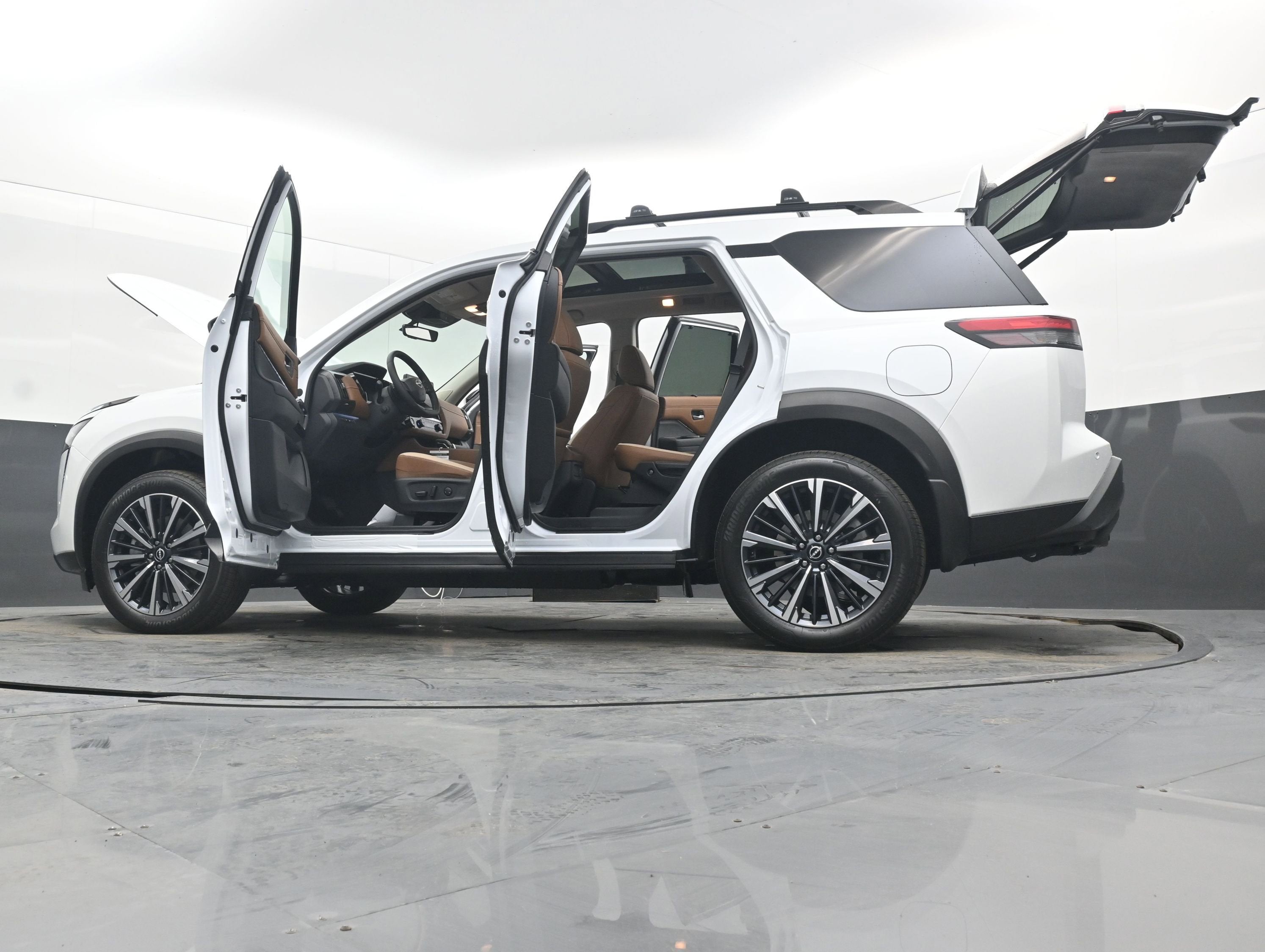 2026 Nissan PATHFINDER PLAT