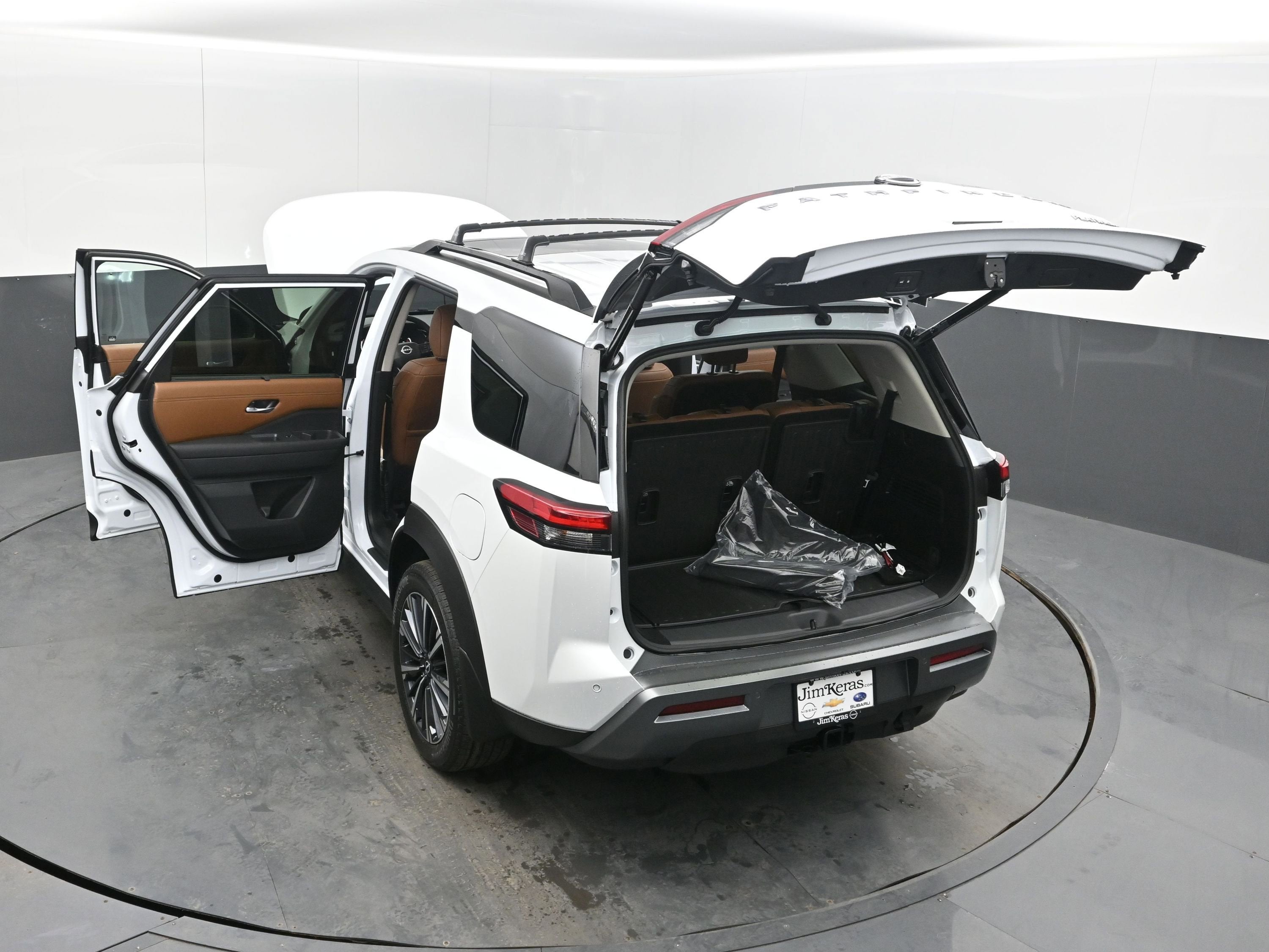 2026 Nissan PATHFINDER PLAT