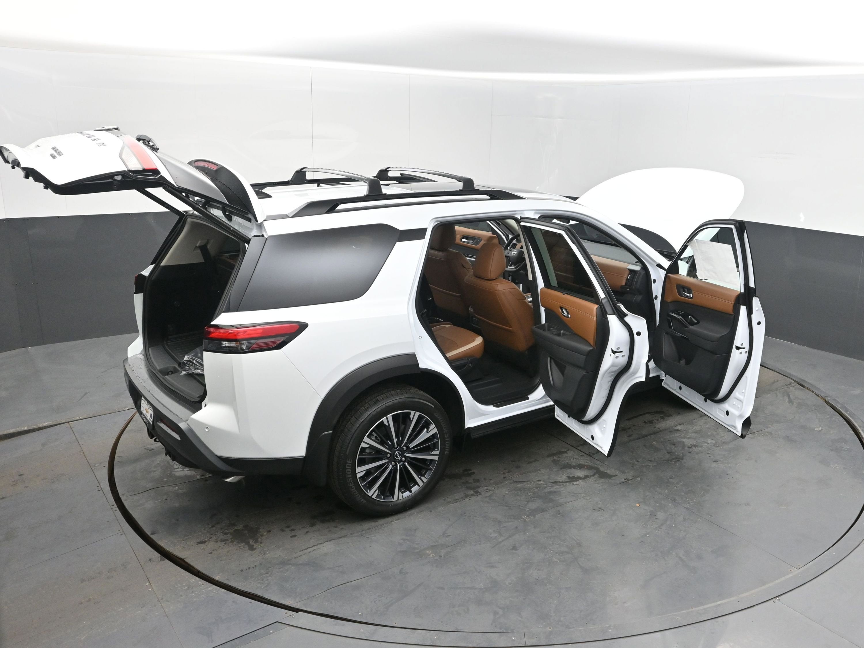 2026 Nissan PATHFINDER PLAT