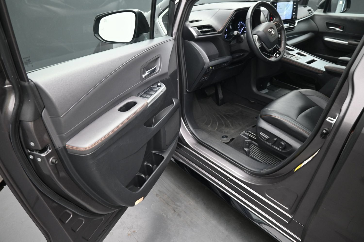 2022 Toyota Sienna XSE
