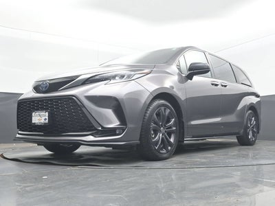 2022 Toyota Sienna XSE