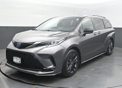 2022 Toyota Sienna XSE