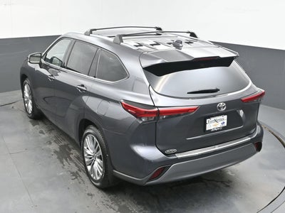 2022 Toyota Highlander Platinum