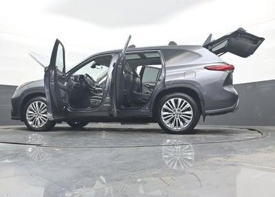 2022 Toyota Highlander Platinum