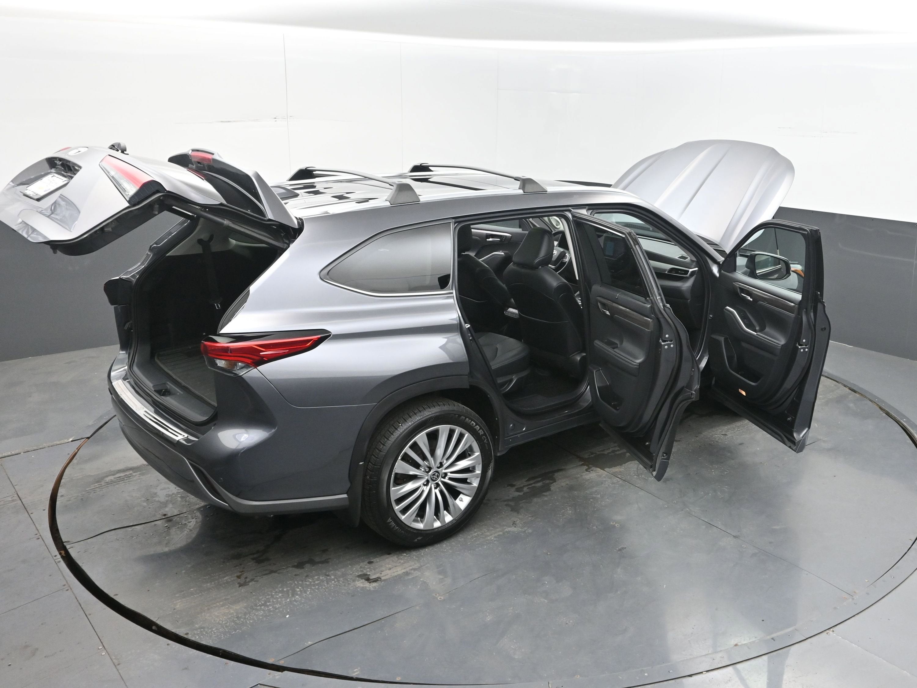 2022 Toyota Highlander Platinum