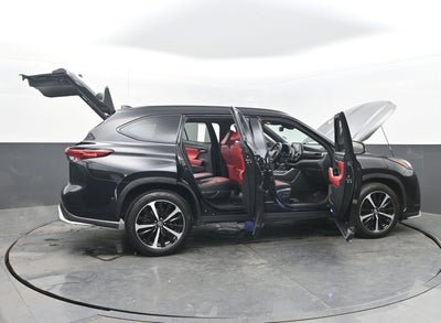 2022 Toyota Highlander XSE