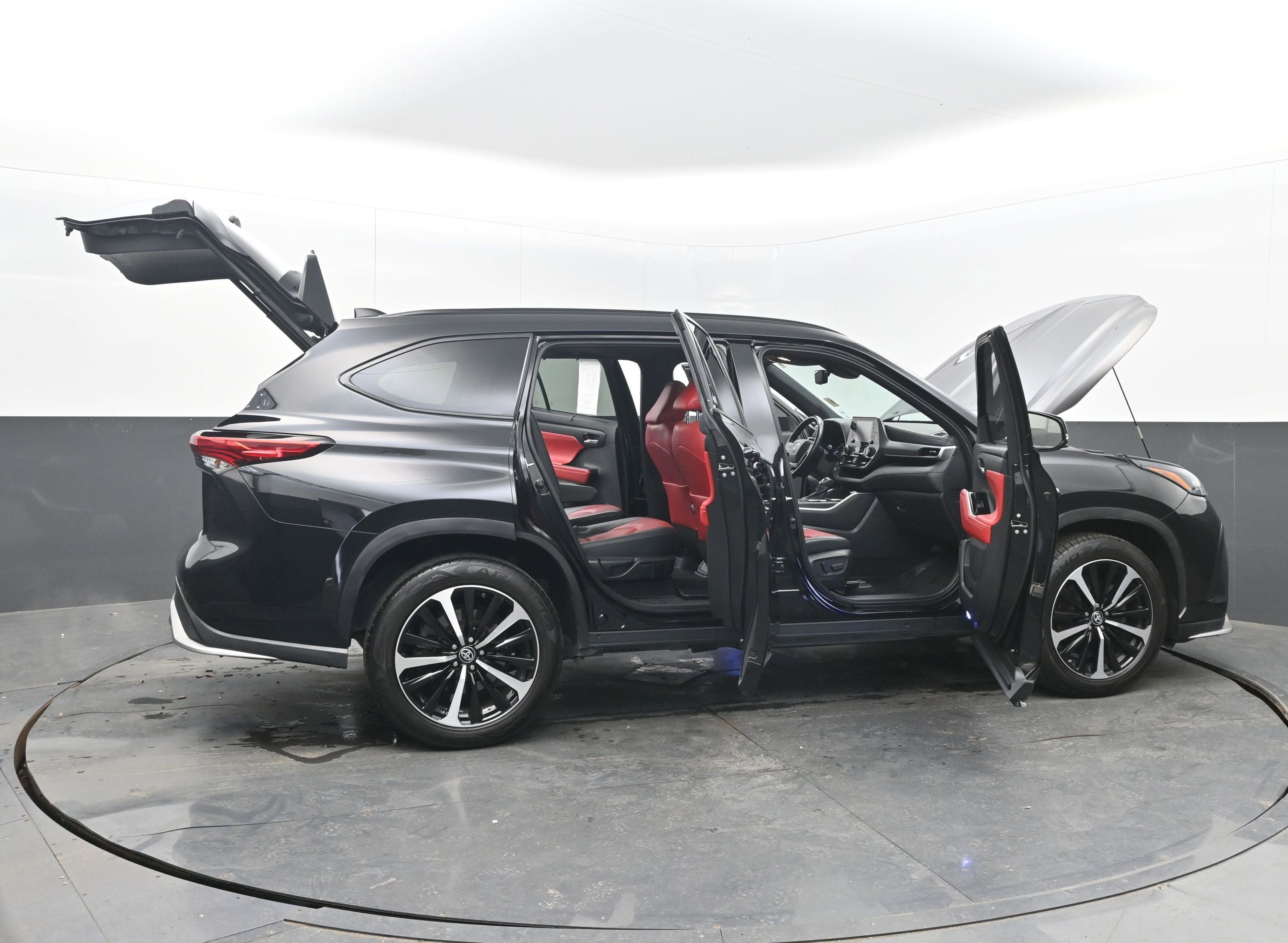 2022 Toyota Highlander XSE