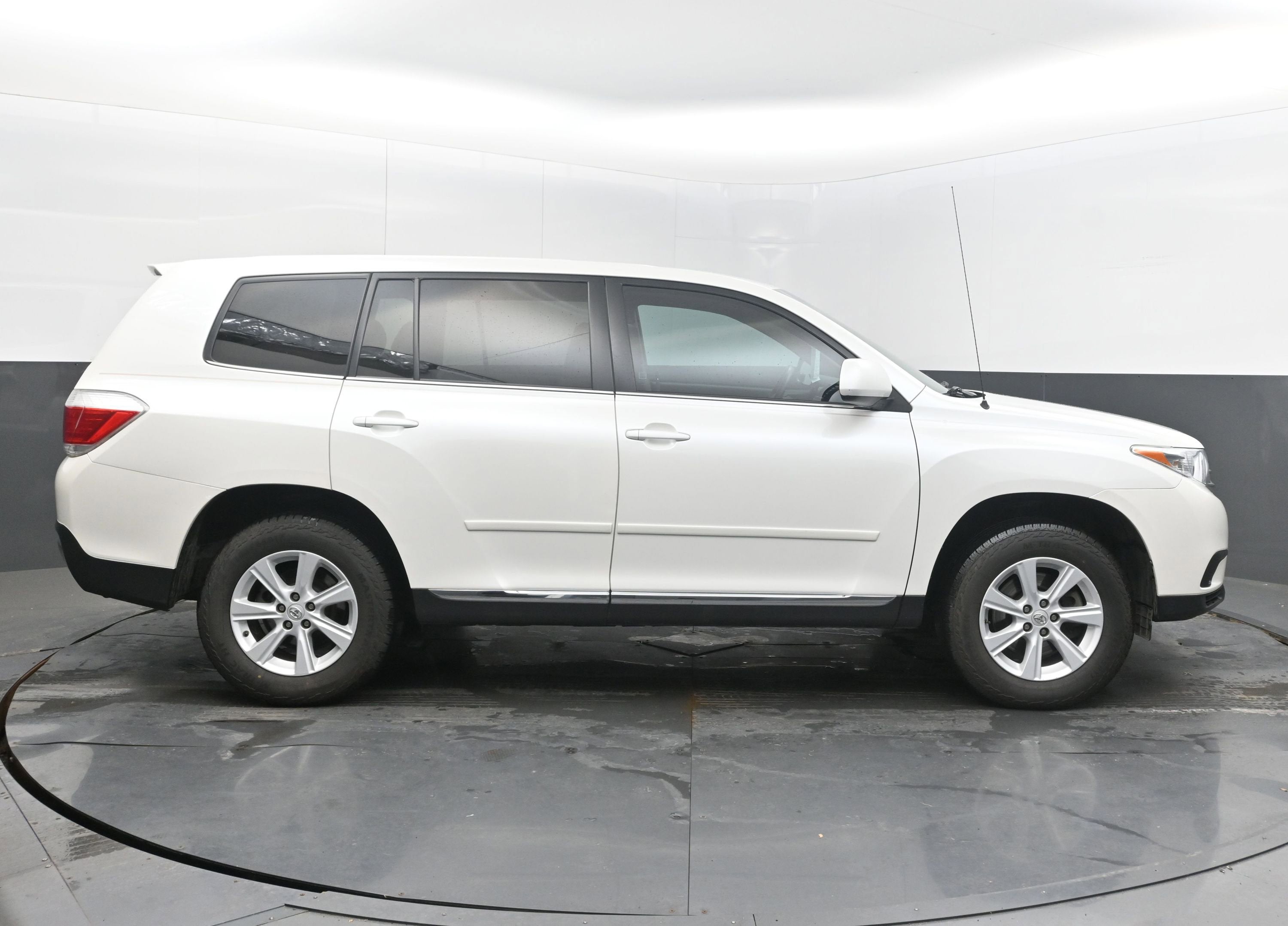 2011 Toyota Highlander Base