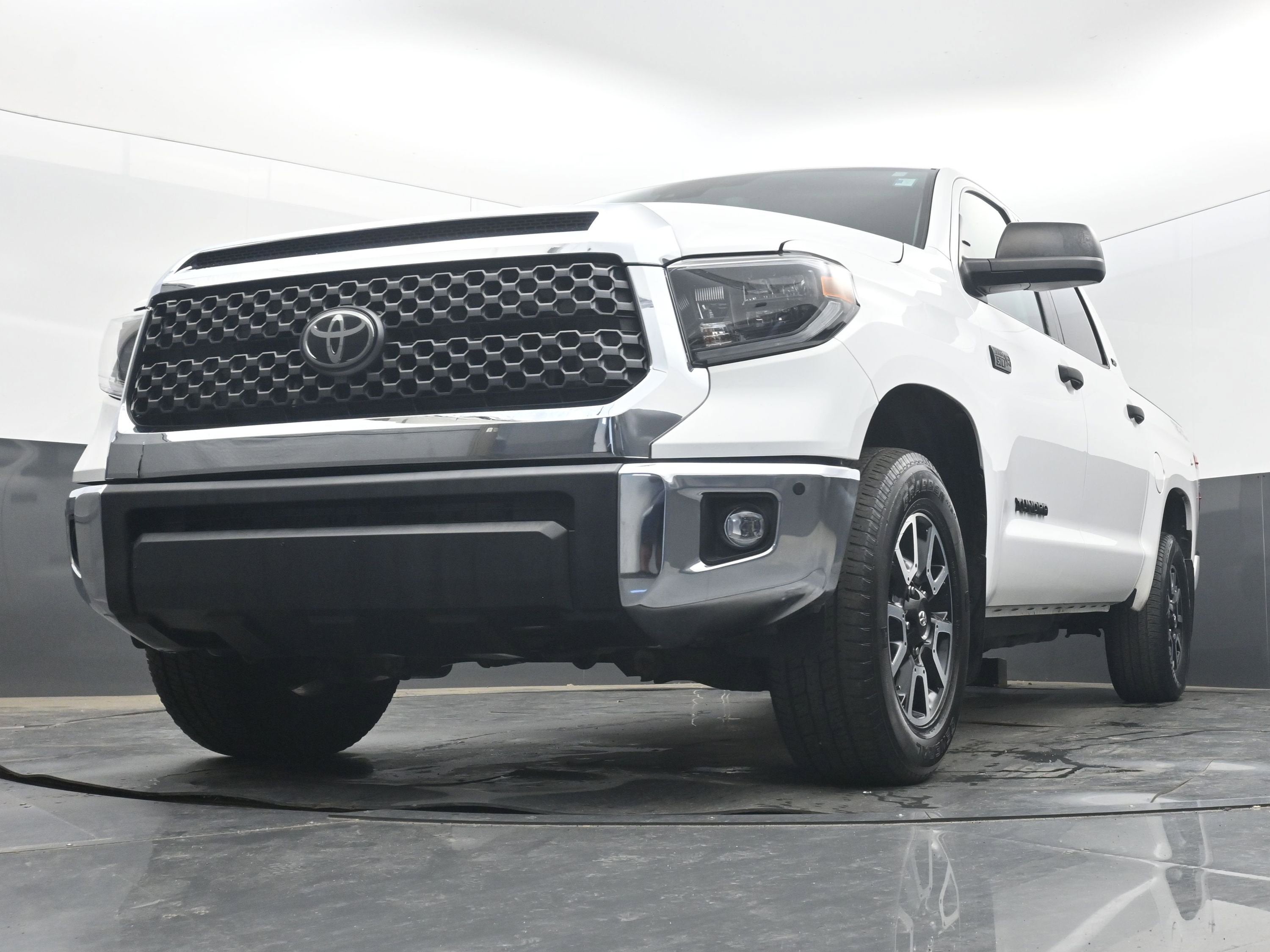 2021 Toyota Tundra 2WD SR5