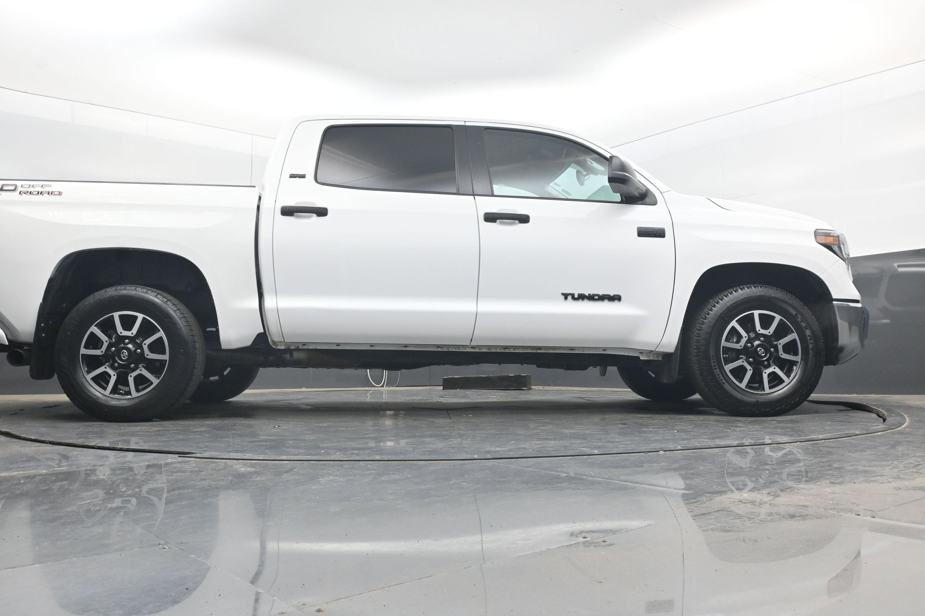 2021 Toyota Tundra 2WD SR5
