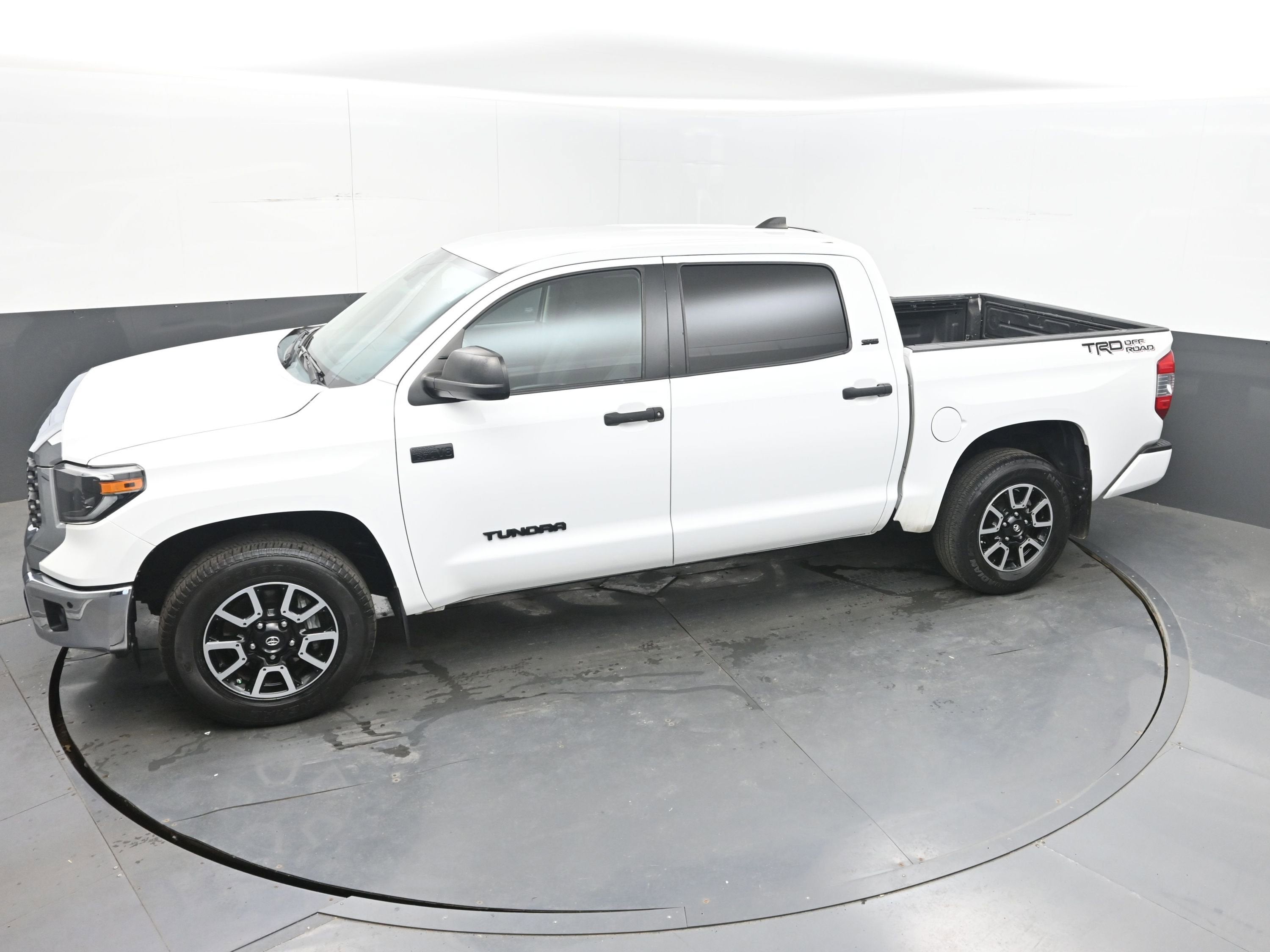 2021 Toyota Tundra 2WD SR5