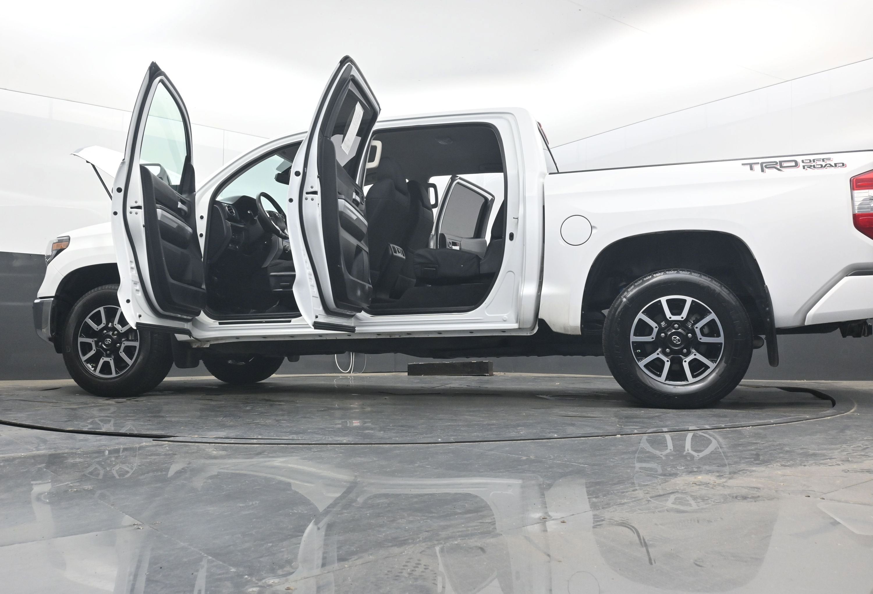 2021 Toyota Tundra 2WD SR5