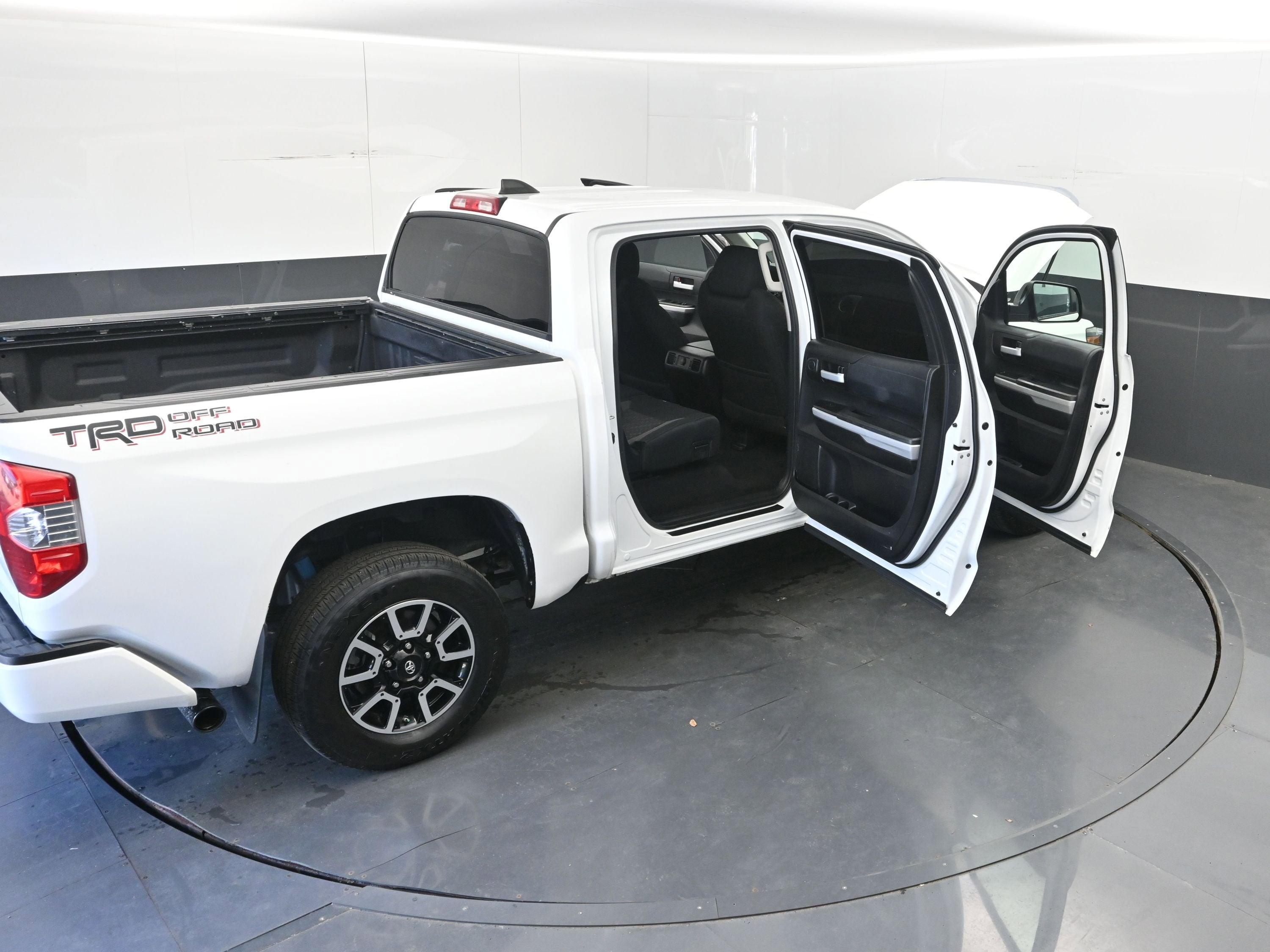 2021 Toyota Tundra 2WD SR5