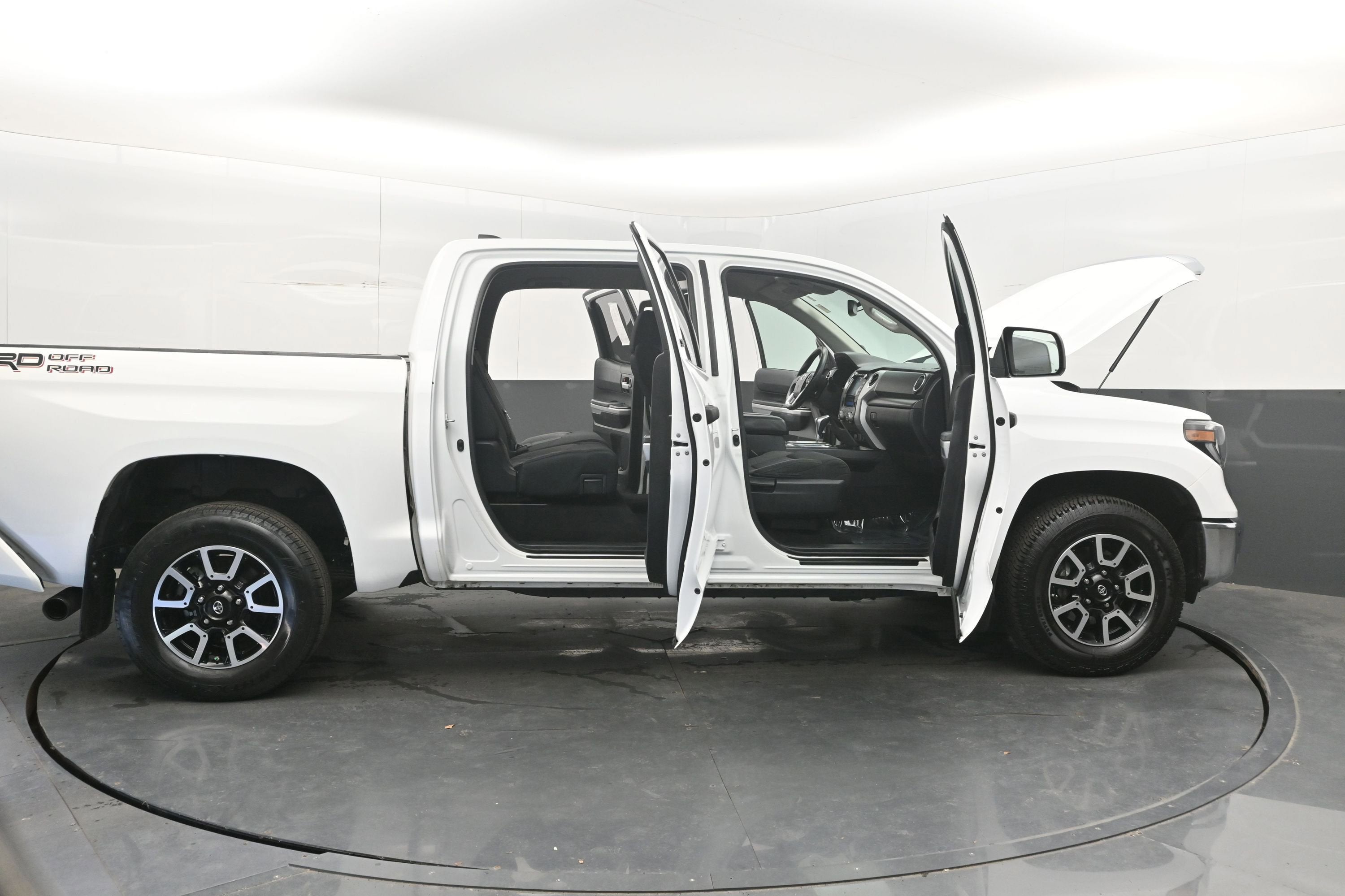 2021 Toyota Tundra 2WD SR5