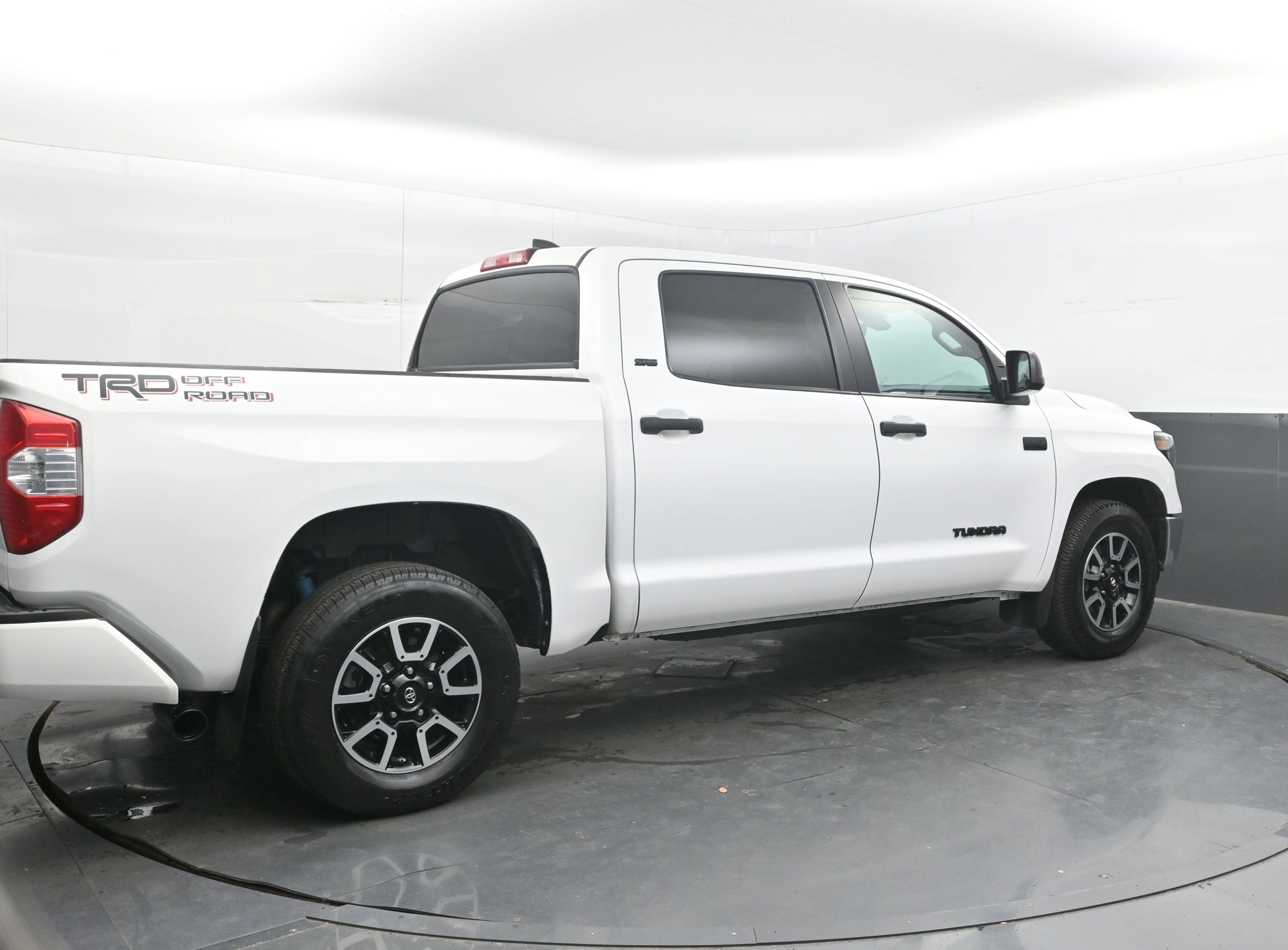 2021 Toyota Tundra 2WD SR5
