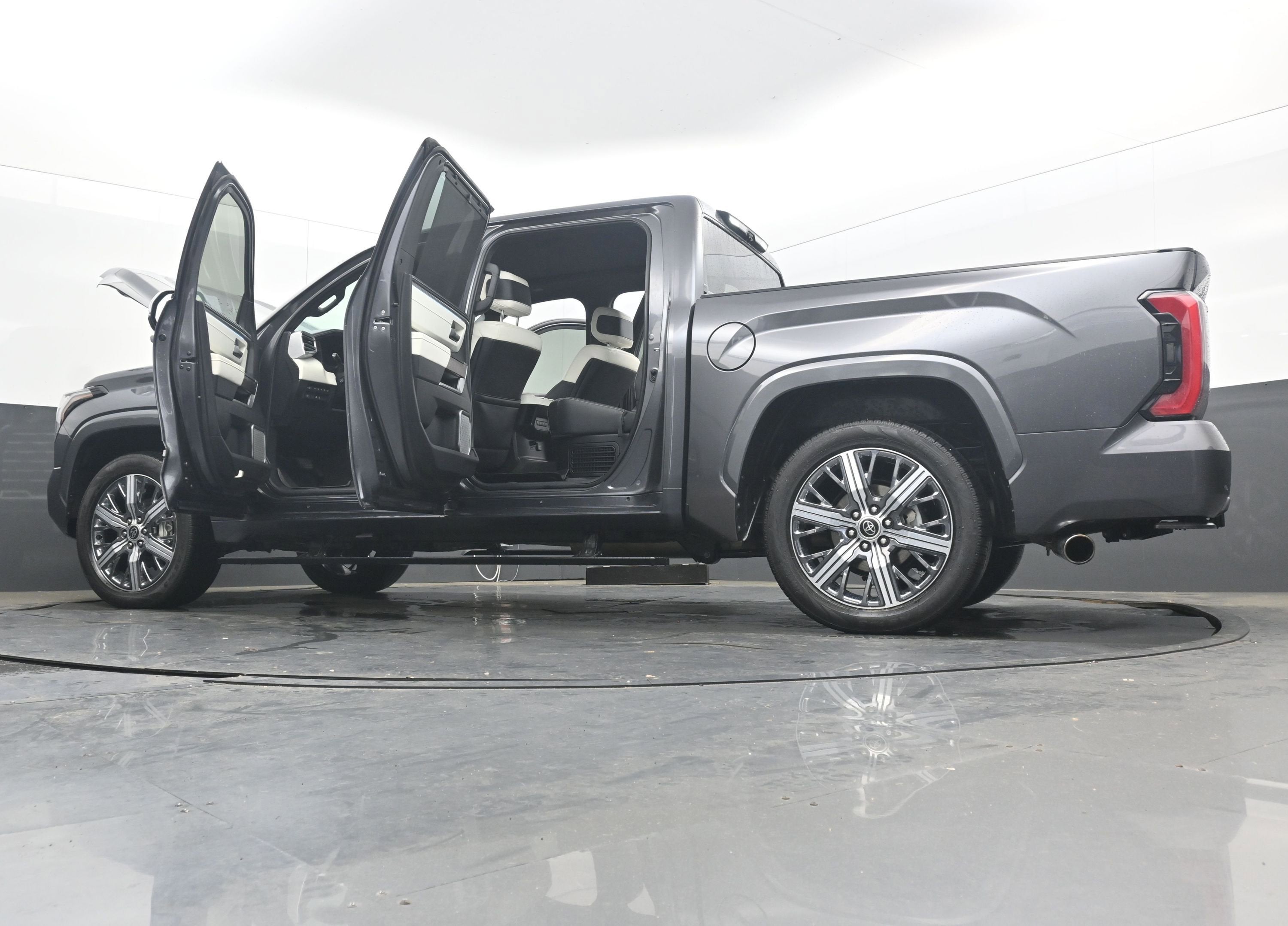 2023 Toyota Tundra 4WD Capstone Hybrid