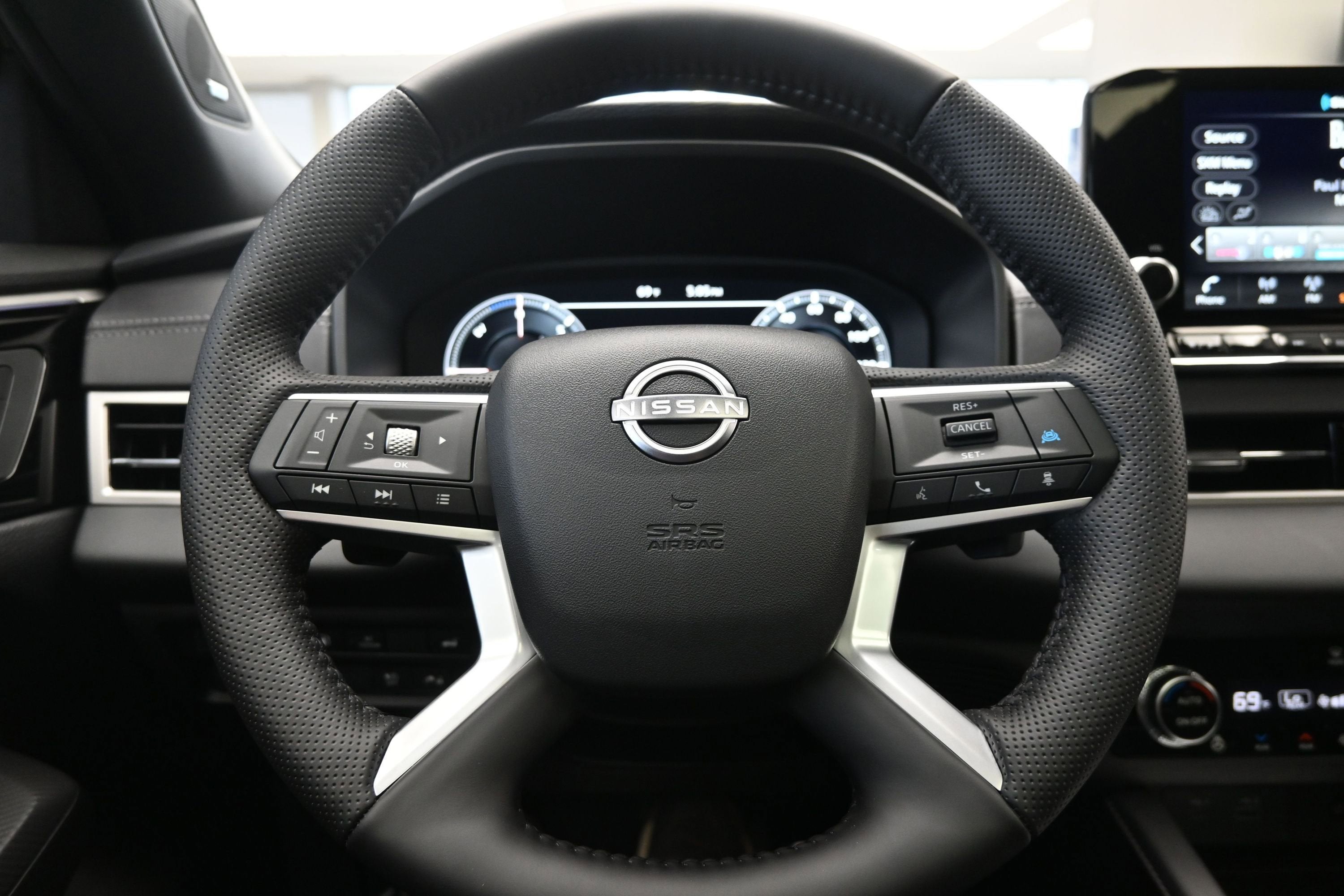 2026 Nissan ROGUE PHEV Platinum