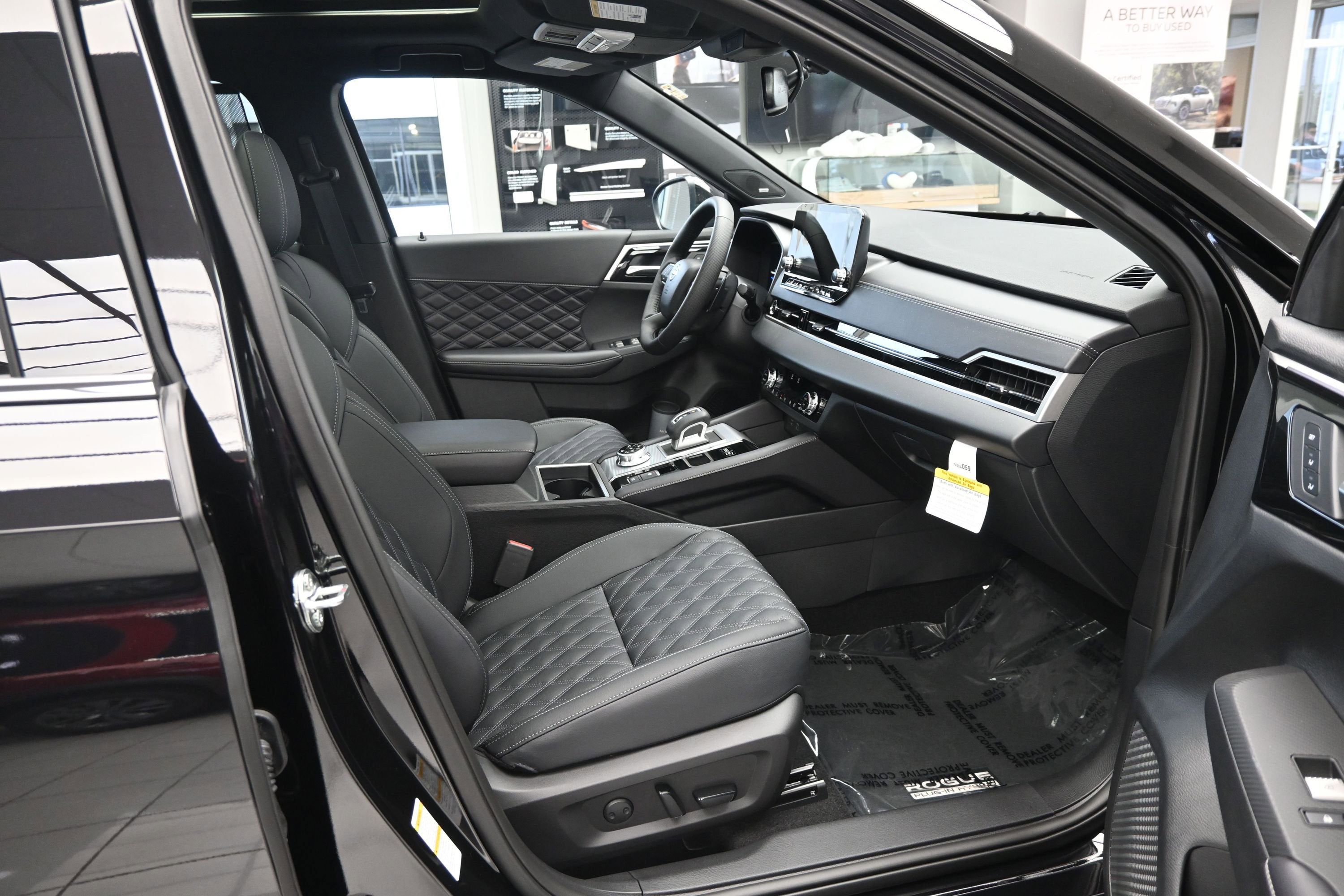 2026 Nissan ROGUE PHEV Platinum