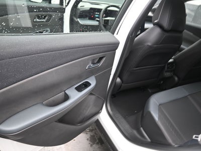 2026 Nissan LEAF PLATINUM+